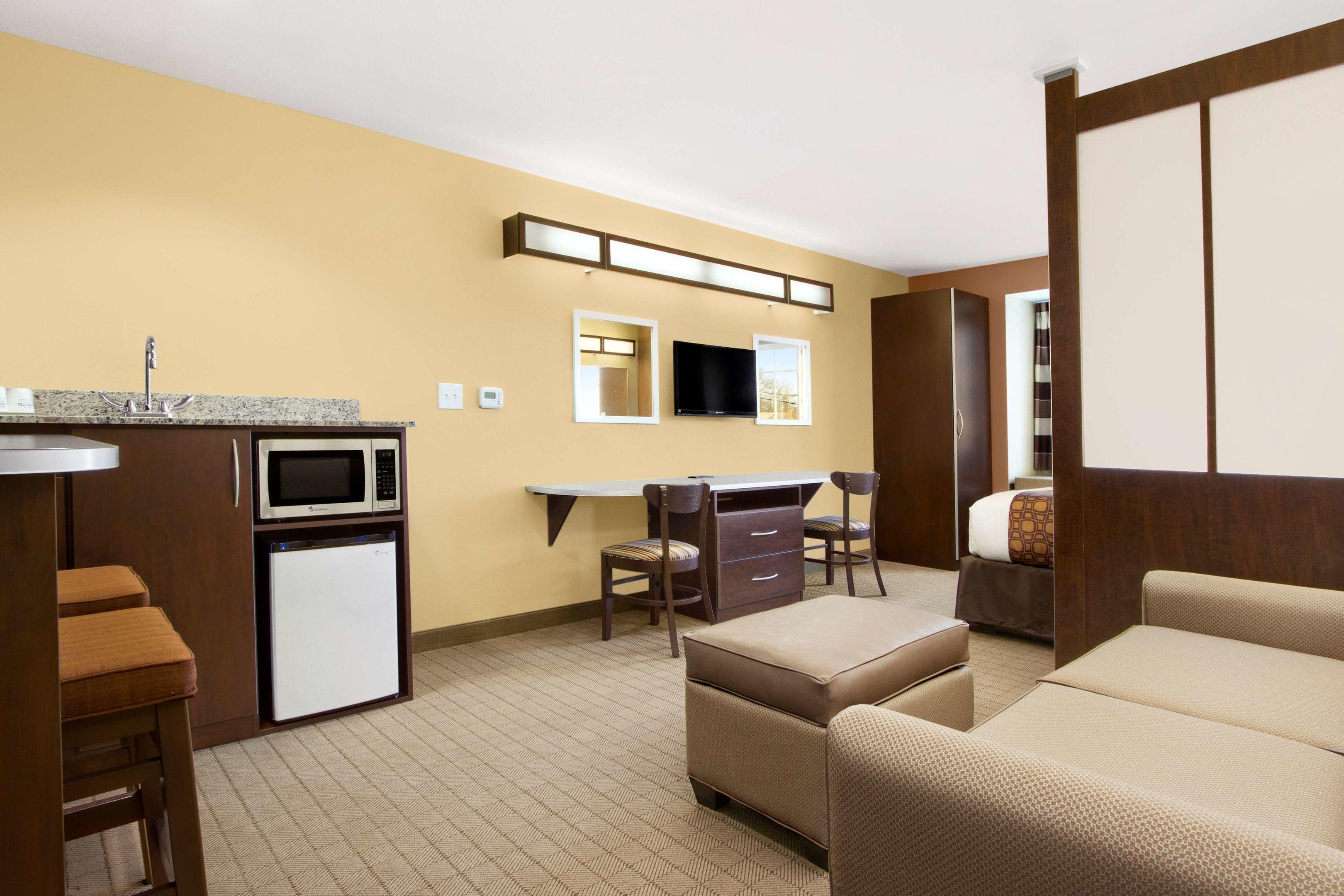 Microtel Inn & Suites by Wyndham Shelbyville — photo 5