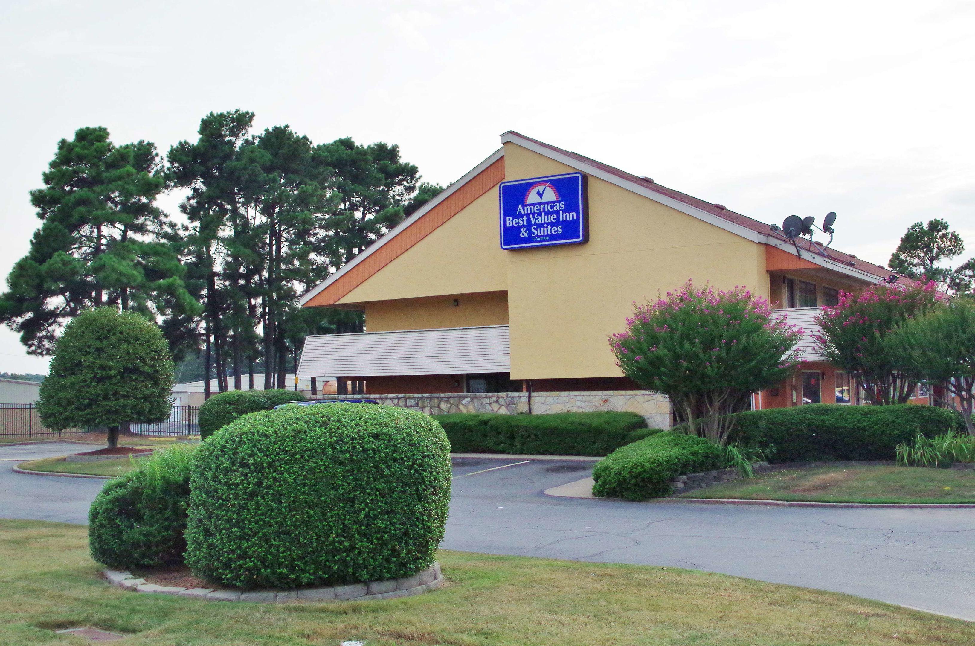Americas Best Value Inn and Suites Little Rock — photo 3