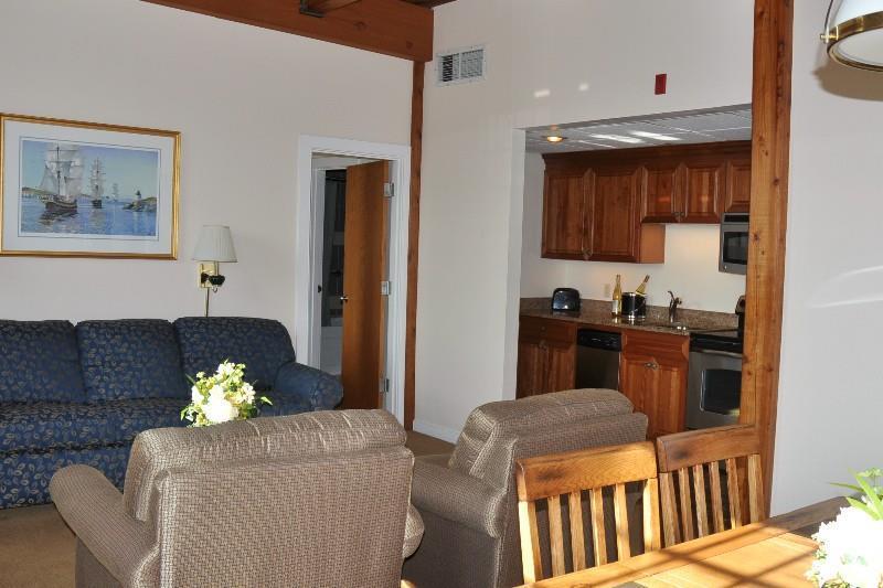 Newport Bay Club & Hotel — photo 4
