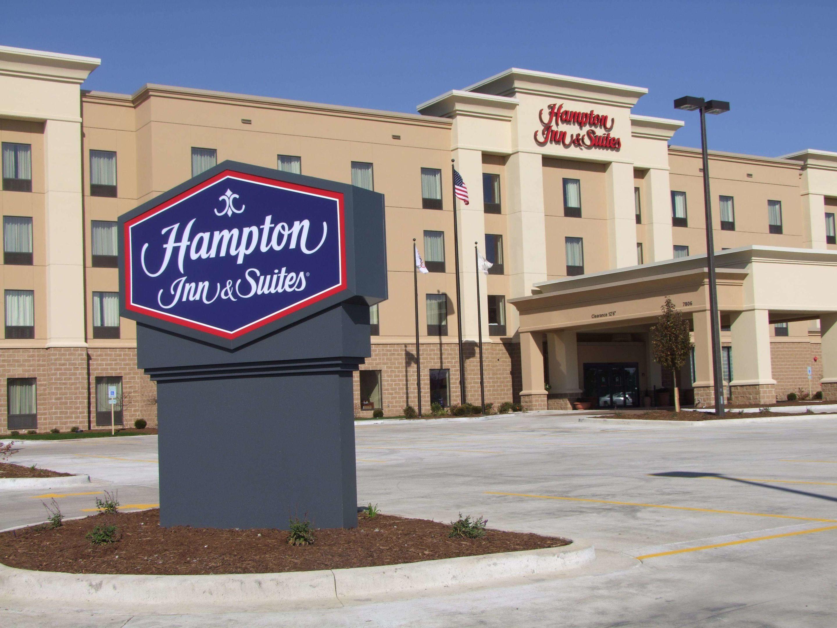 Hampton Inn Suites Peoria at Grand Prairie — photo 4