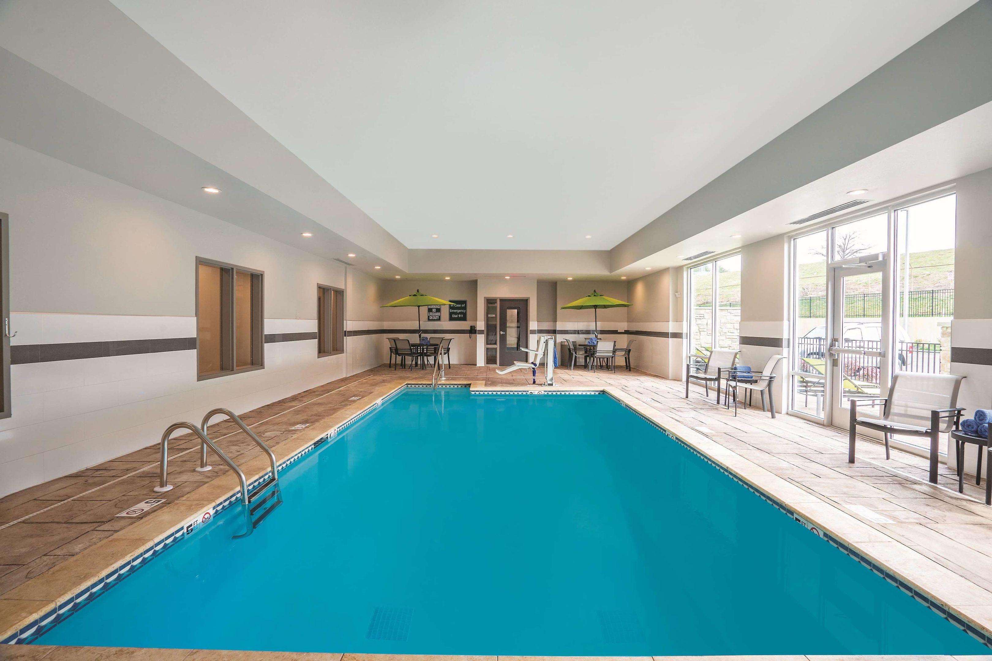 La Quinta Inn & Suites Cleveland — photo 5