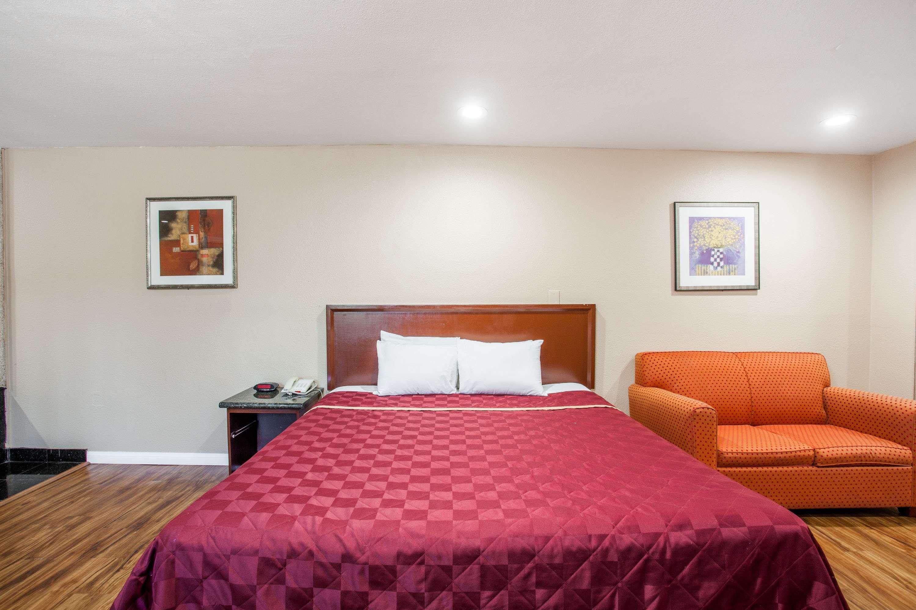 Travelodge by Wyndham Ontario — photo 5