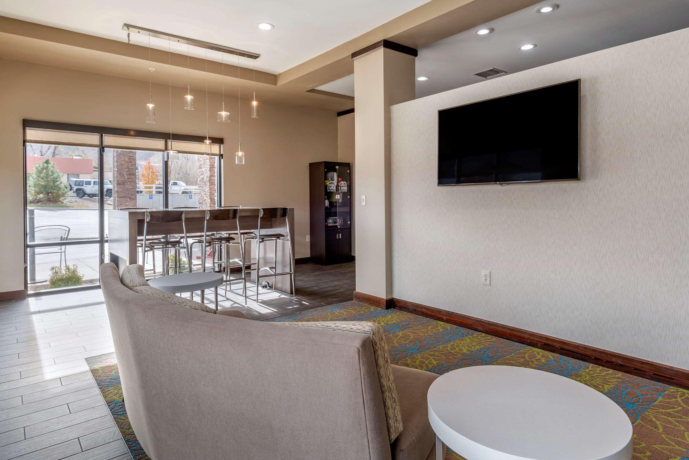 MainStay Suites Moab Near Arches National Park — photo 5