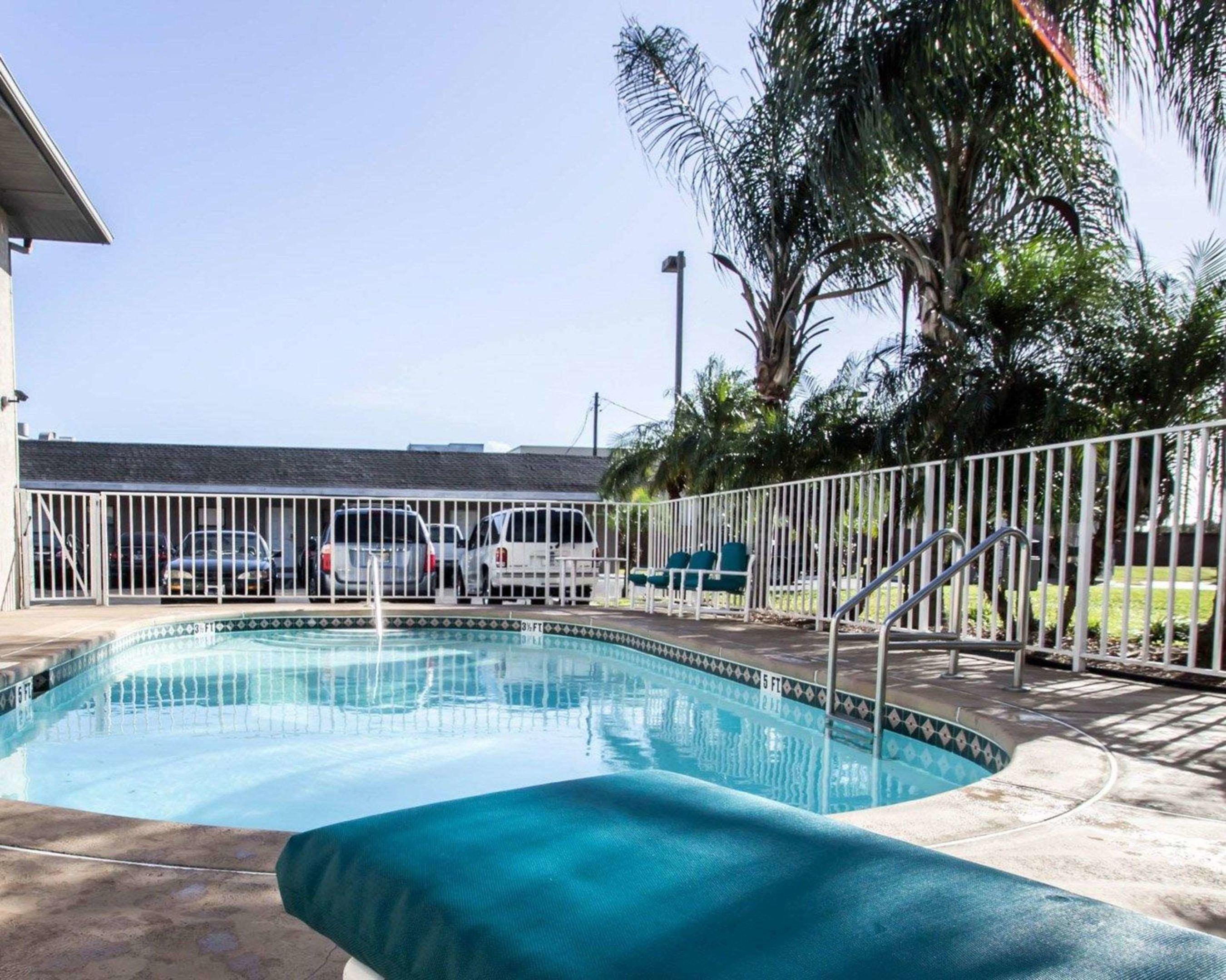 Rodeway Inn Apopka Orlando — photo 5