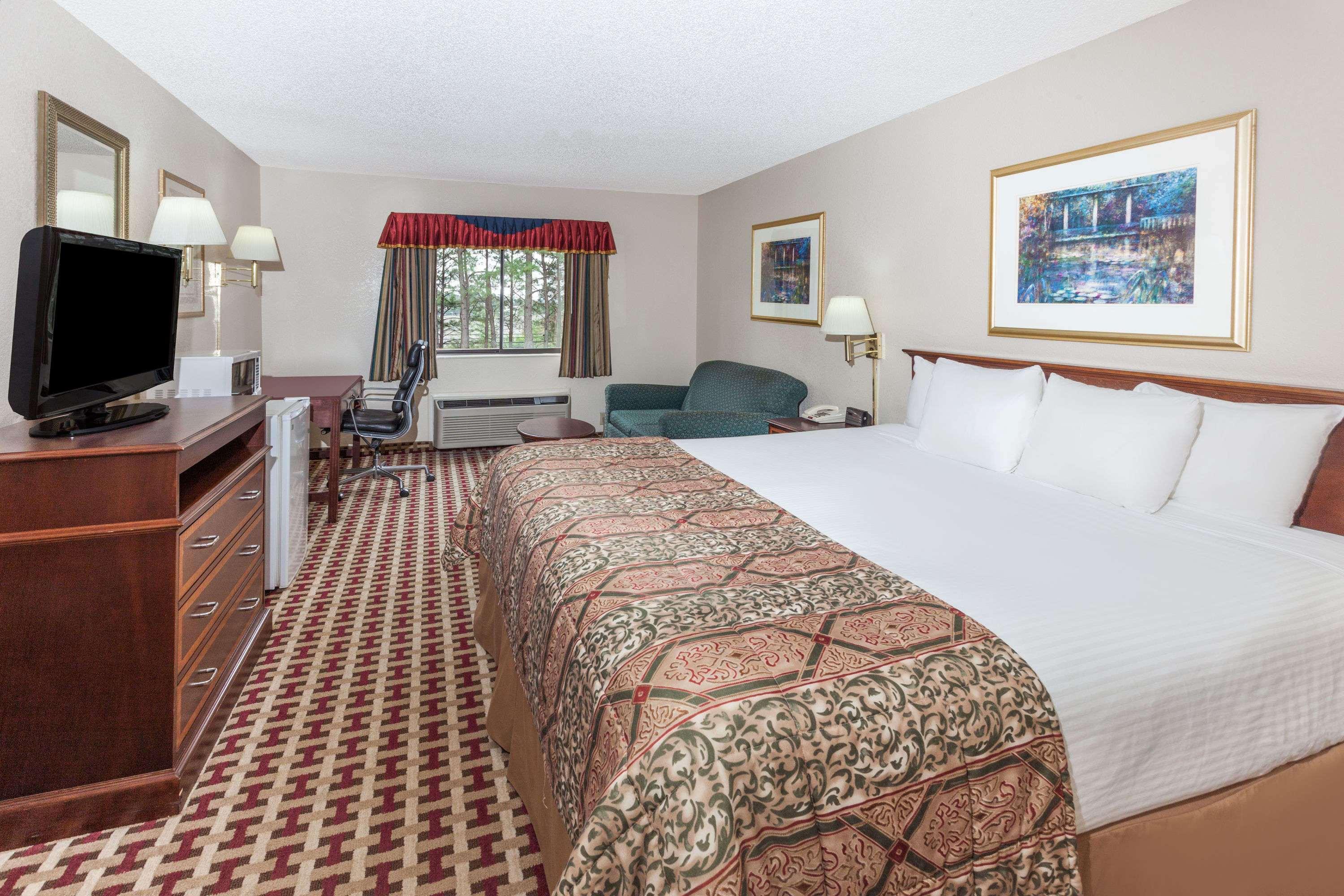 Baymont by Wyndham Smyrna — photo 5
