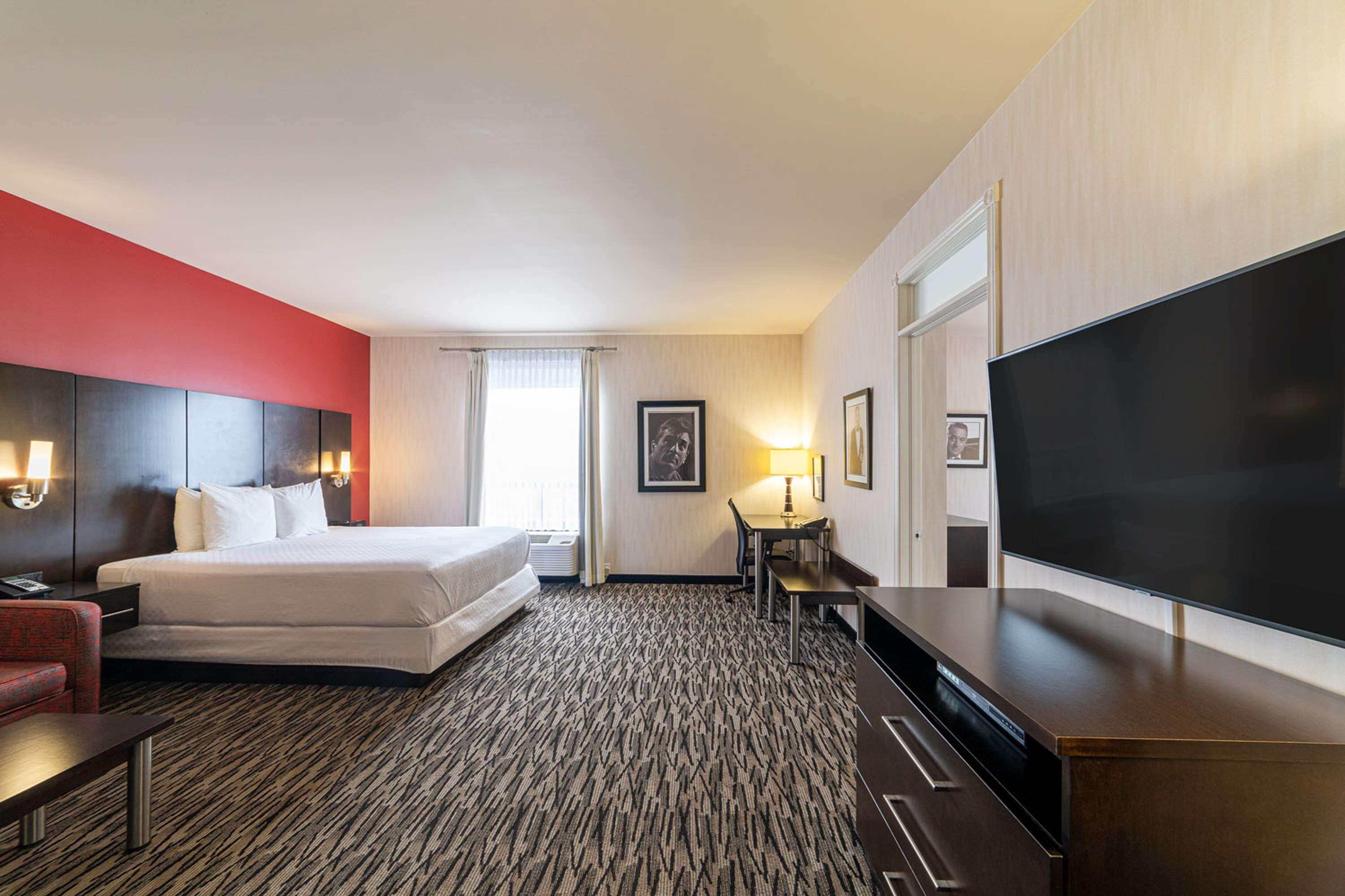 Best Western Premier C Hotel by Carmen's — photo 4