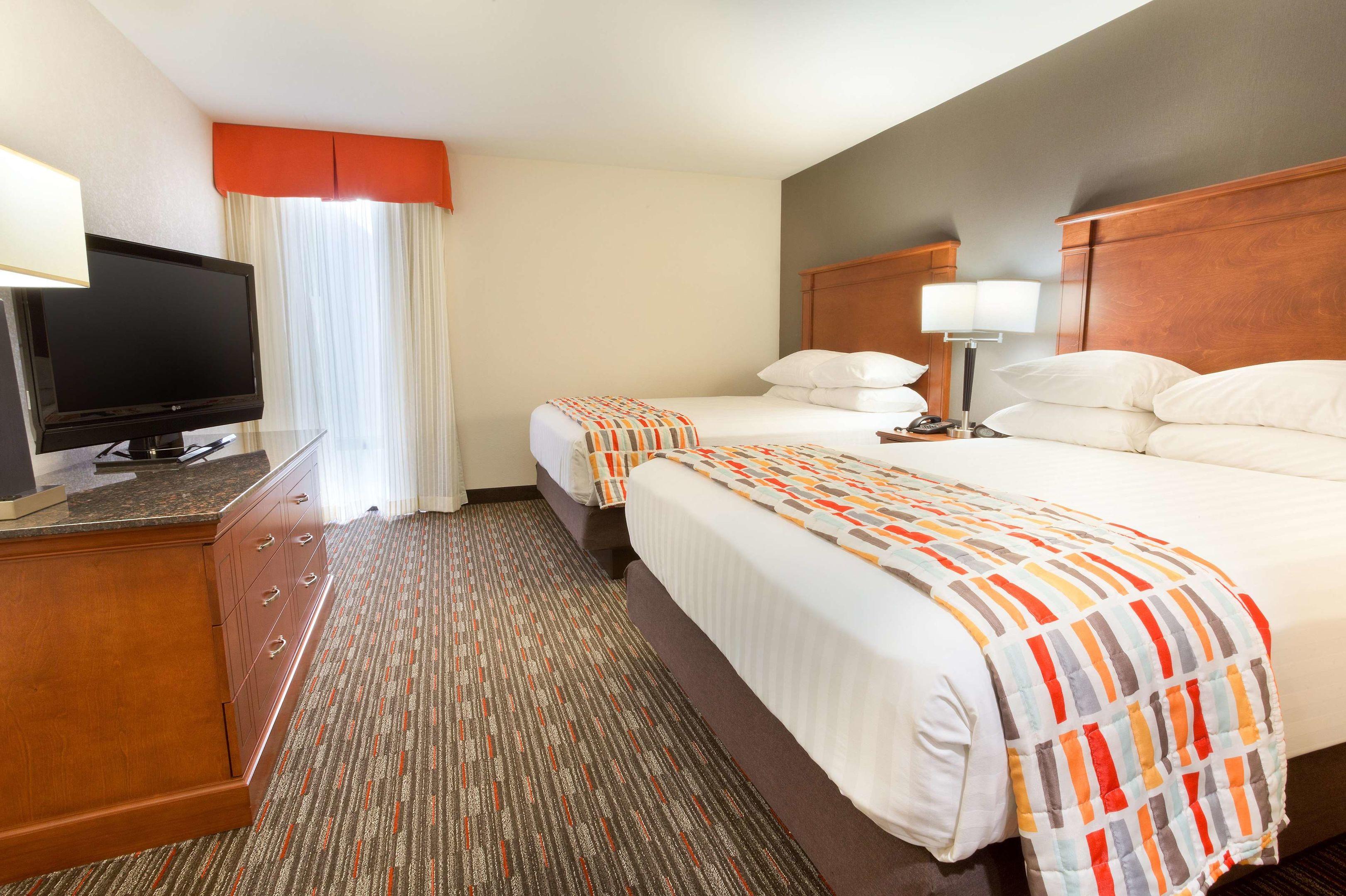 Drury Inn & Suites Creve Coeur - St. Louis — photo 4