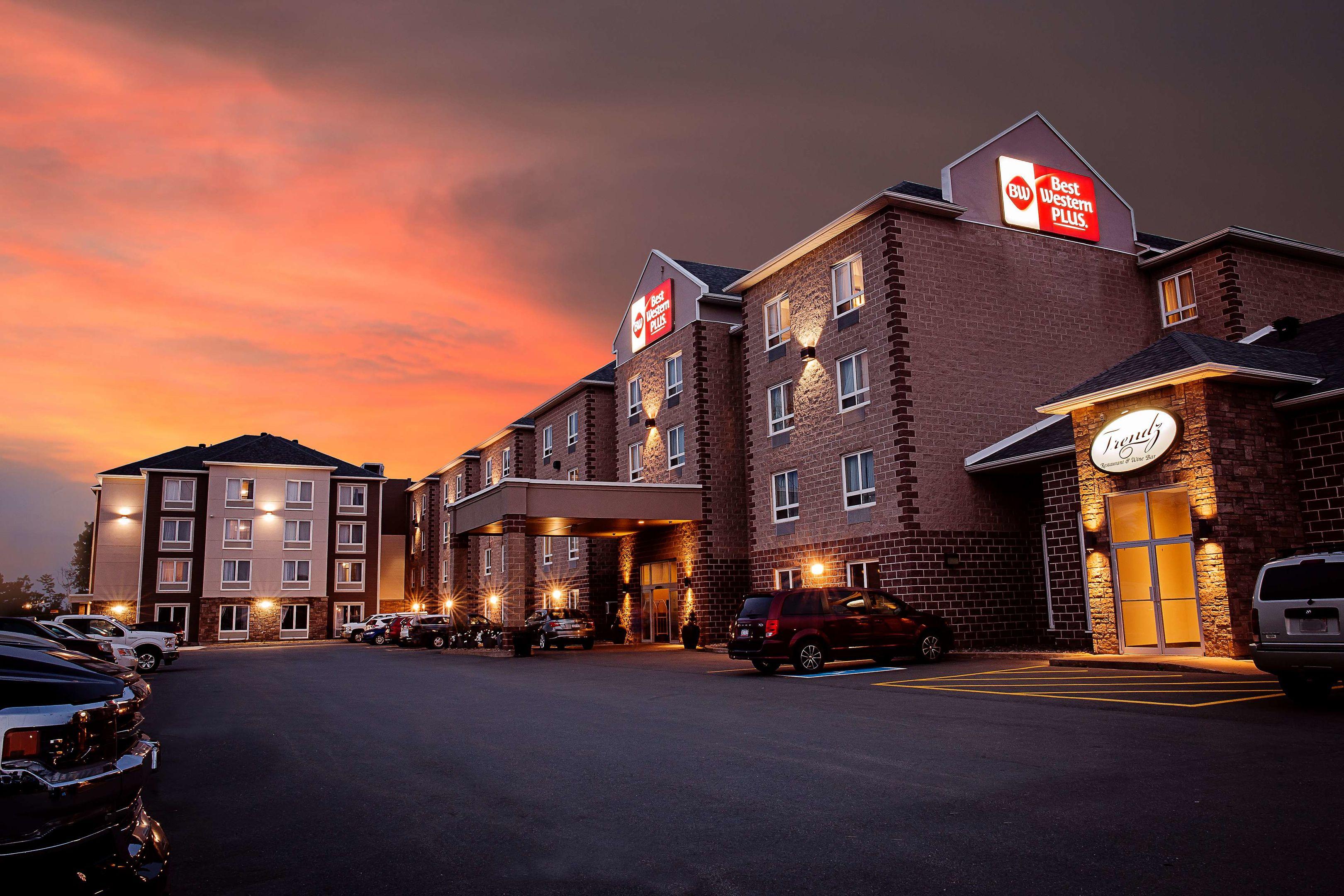 Best Western Plus Dartmouth Hotel & Suites — photo 3