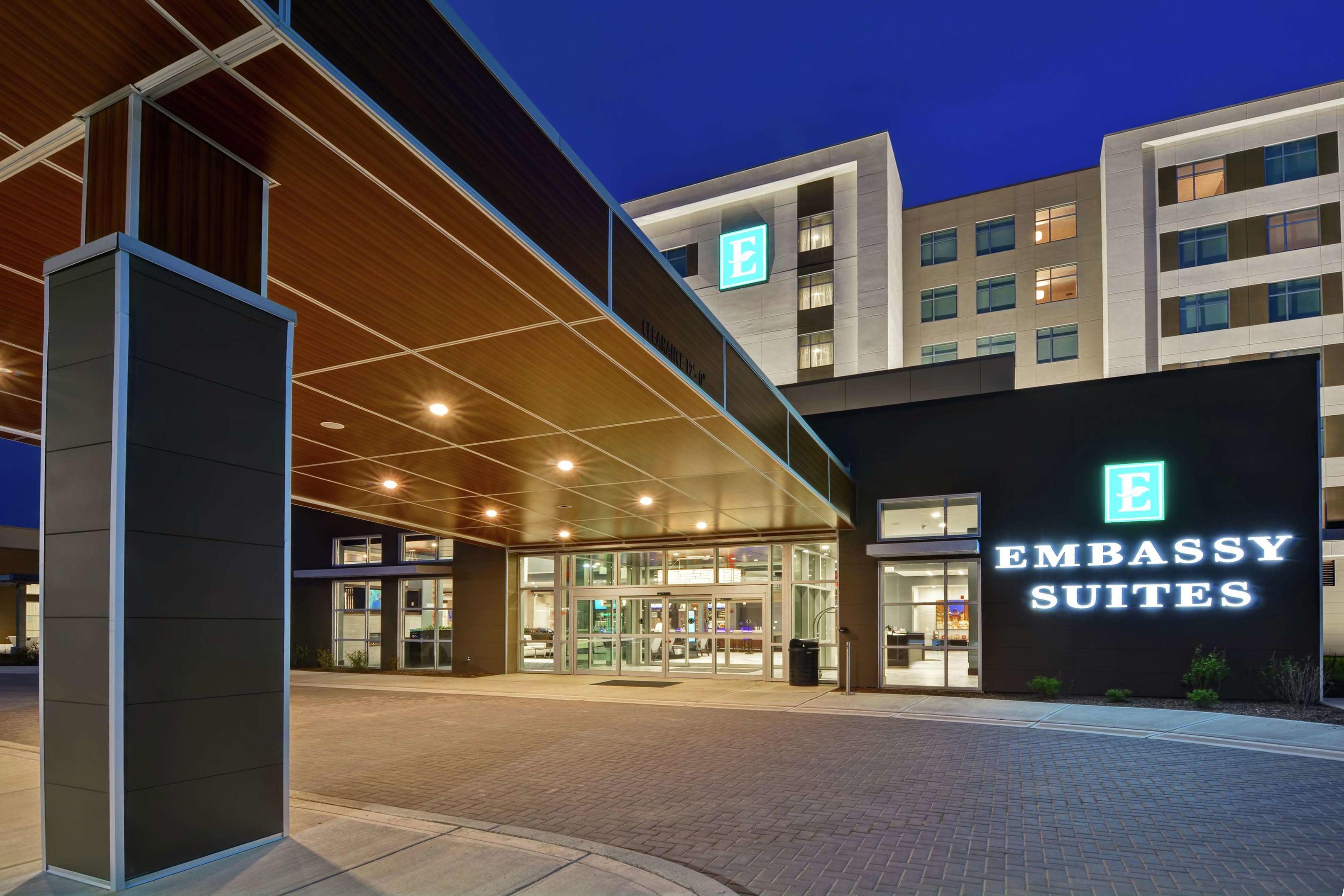 Embassy Suites by Hilton Plainfield Indianapolis Airport — photo 3