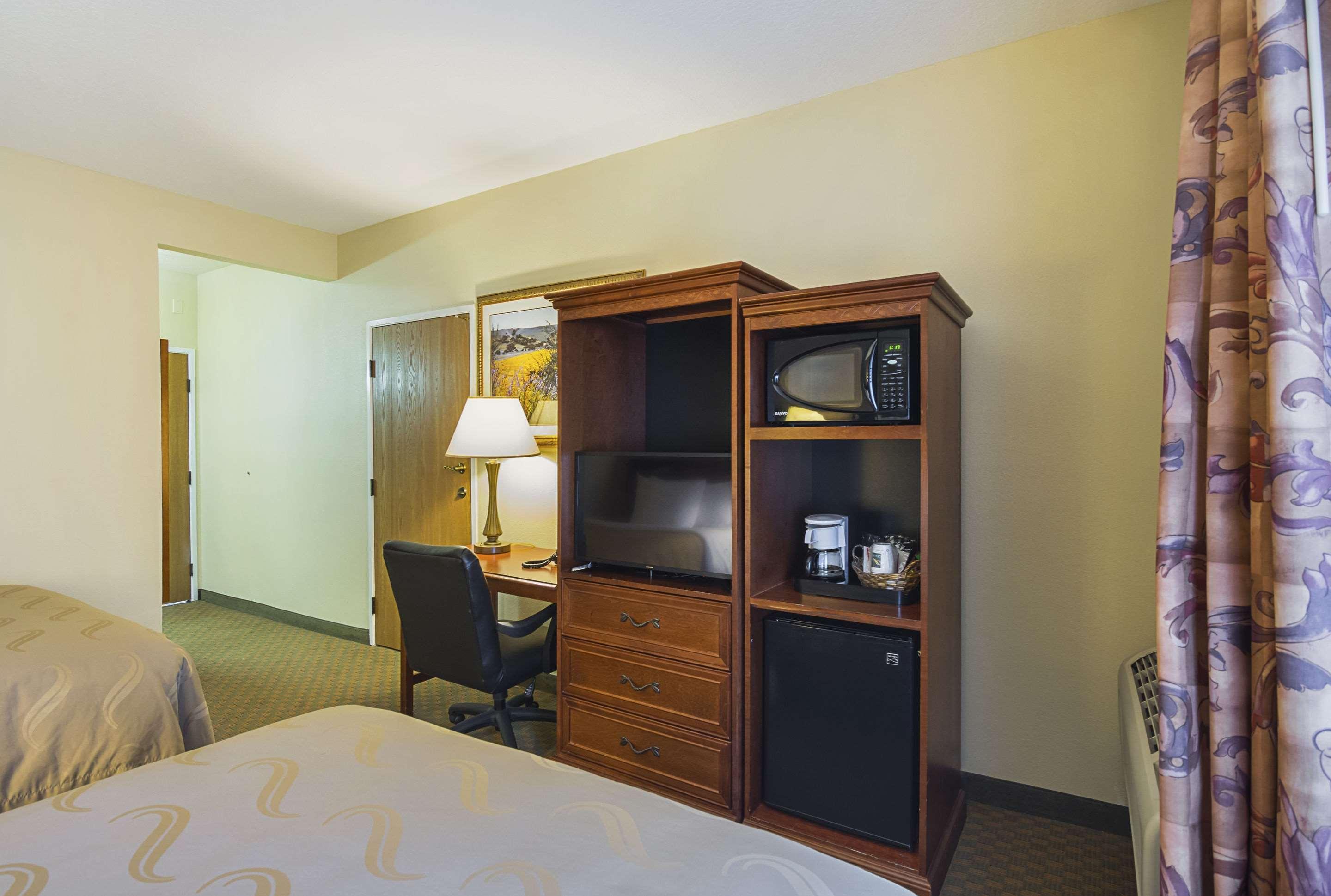 Quality Inn Fresno Yosemite Airport — photo 5