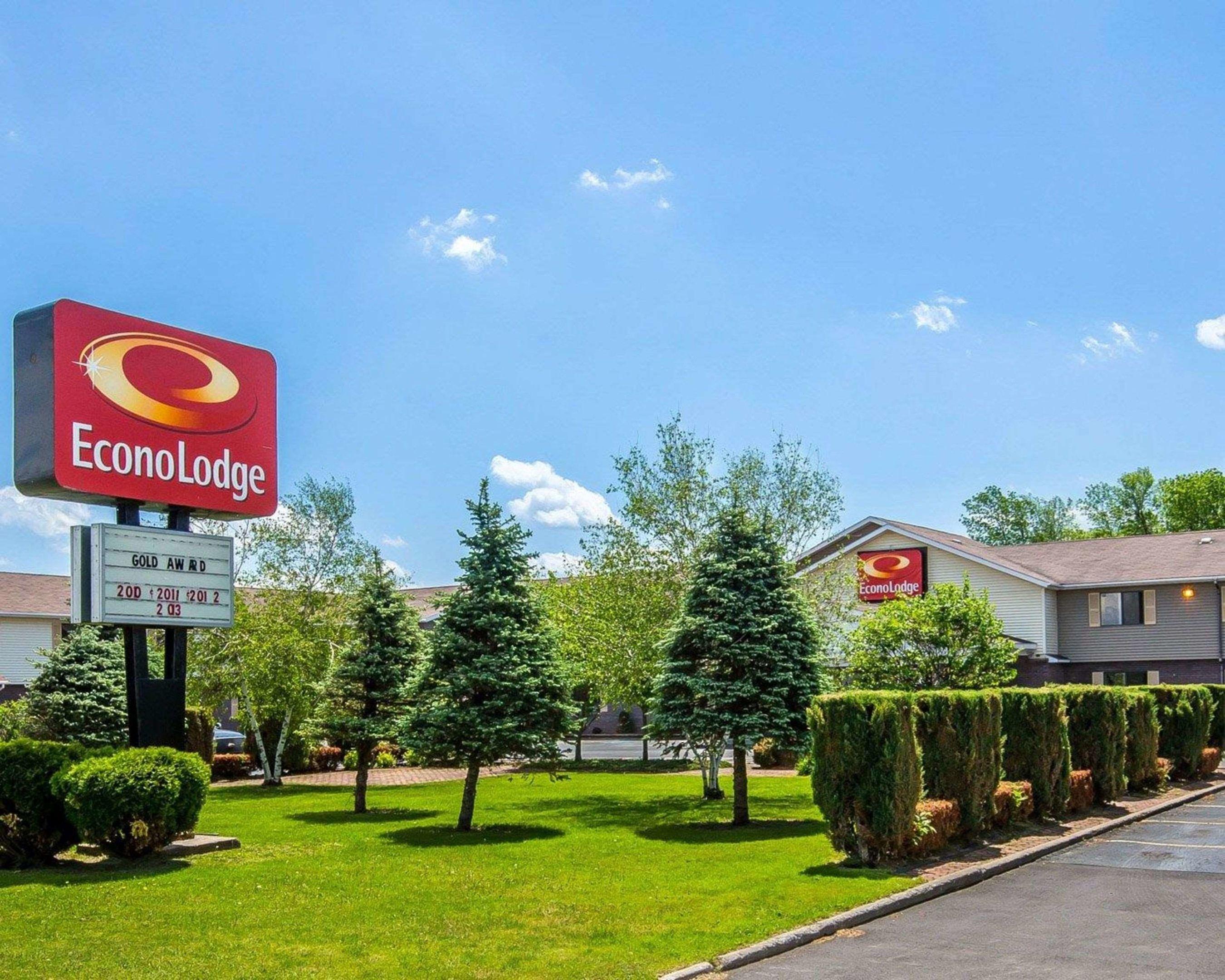 Econo Lodge Massena — photo 5