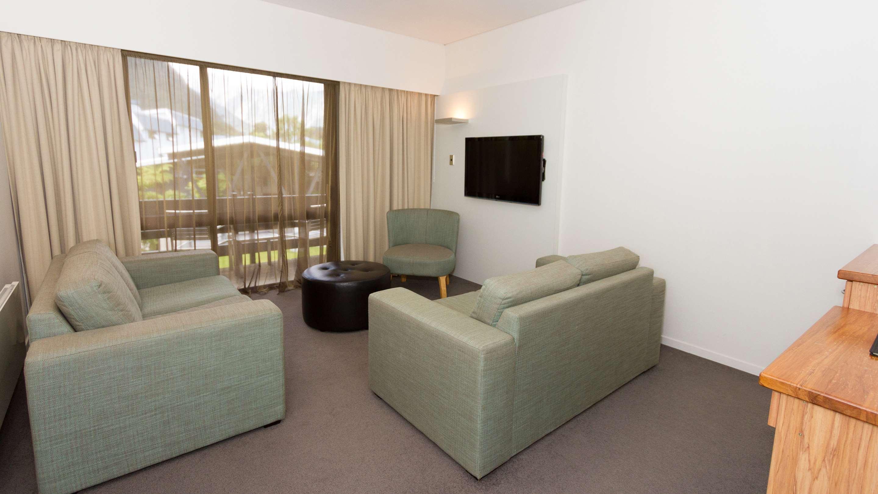 Scenic Hotel Franz Josef Glacier — photo 4