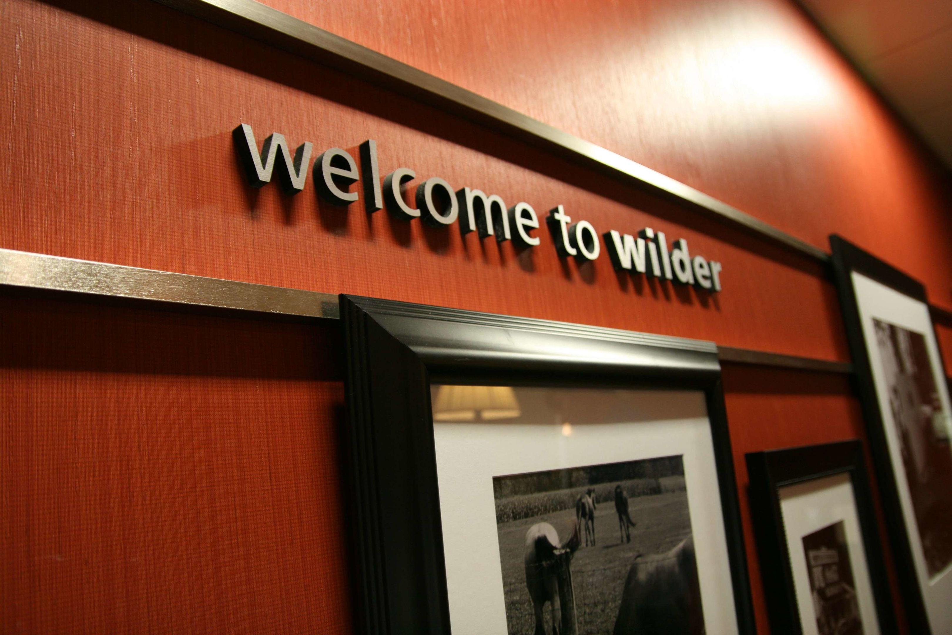 Hampton Inn and Suites Wilder — photo 3