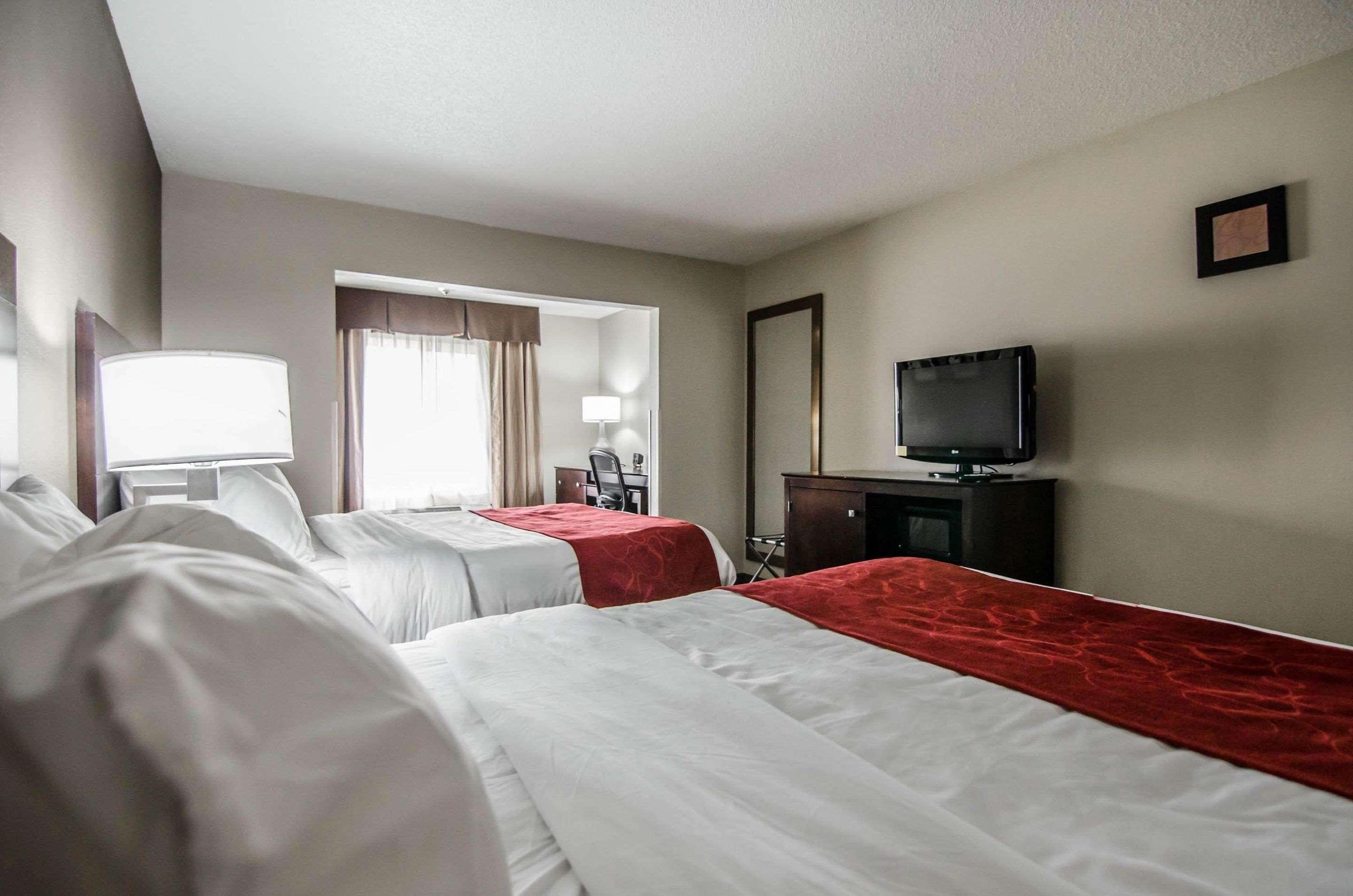 Quality Suites St. Joseph — photo 4