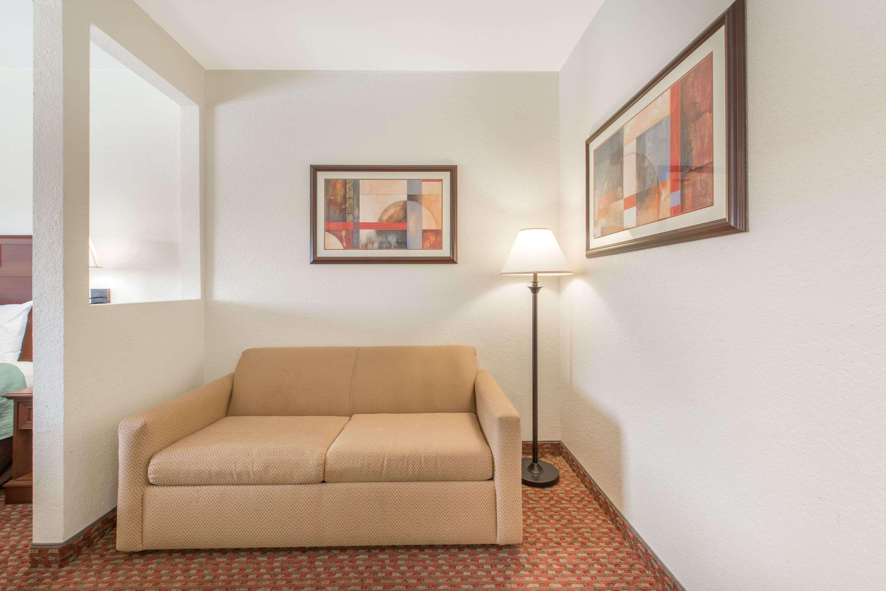Super 8 by Wyndham Abilene South — photo 5