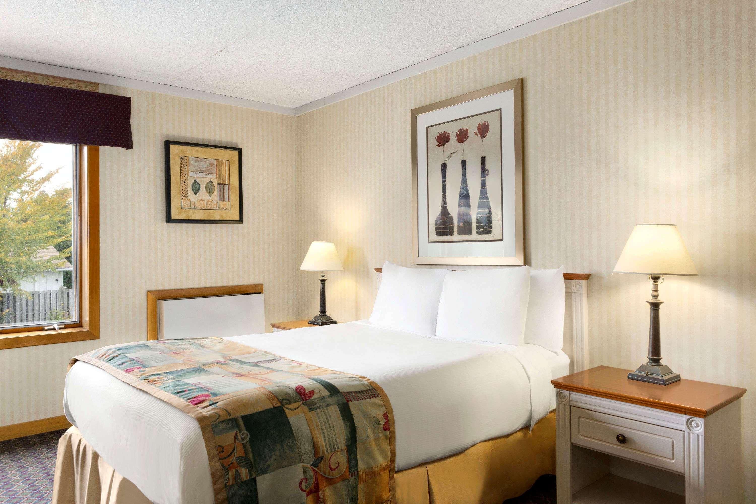 Travelodge Owen Sound ON — photo 5