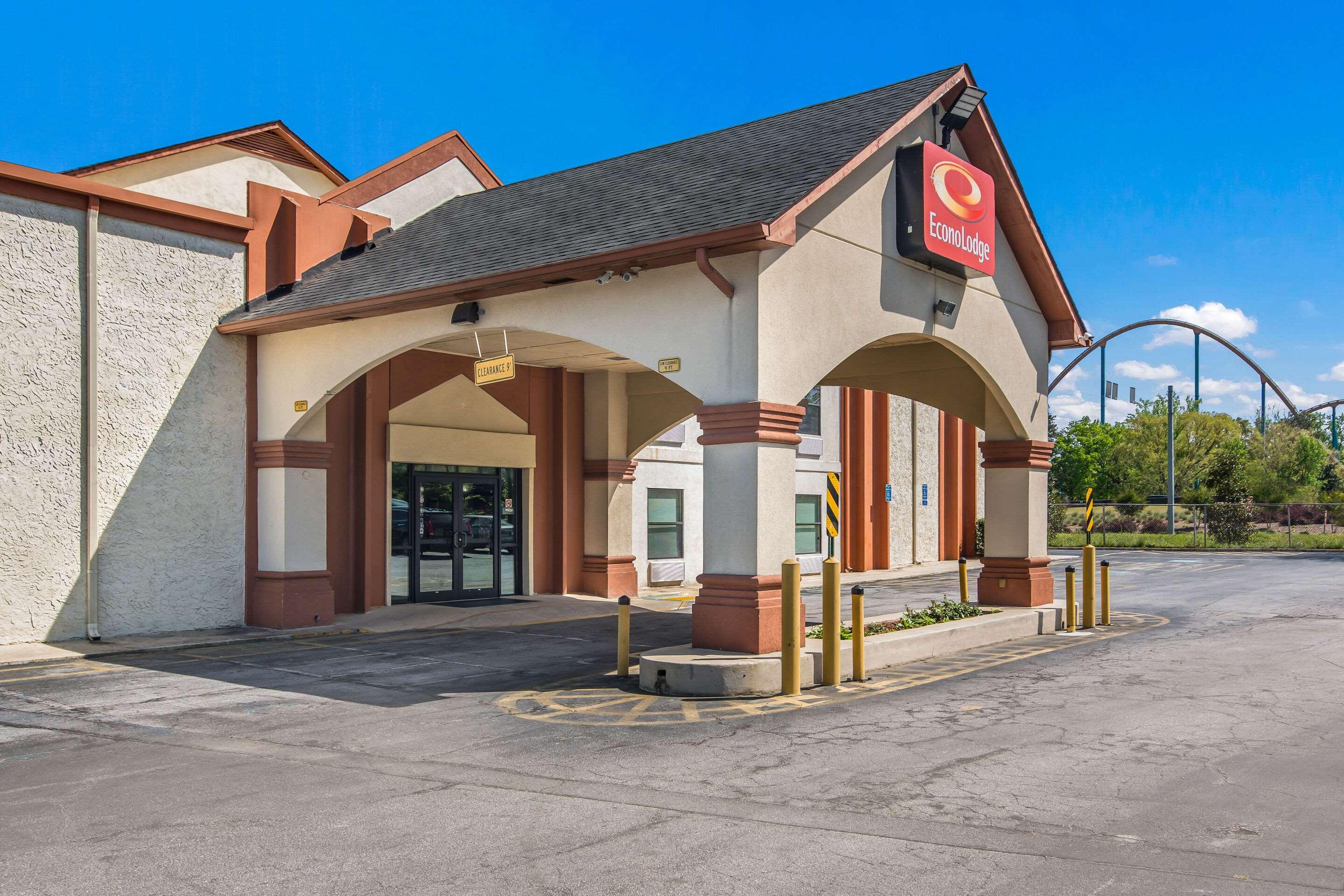 Econo Lodge At Six Flags — photo 4
