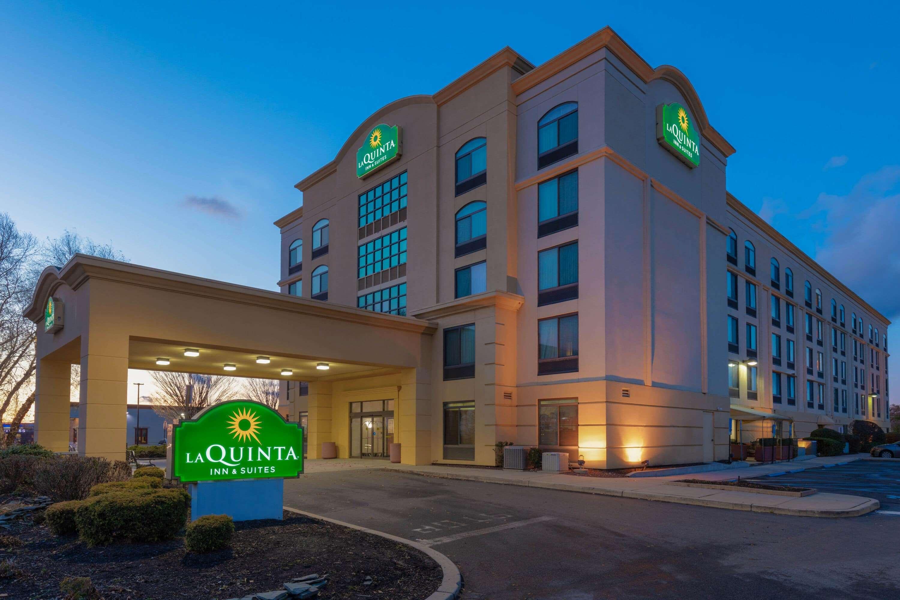 La Quinta Inn & Suites Garden City — photo 4