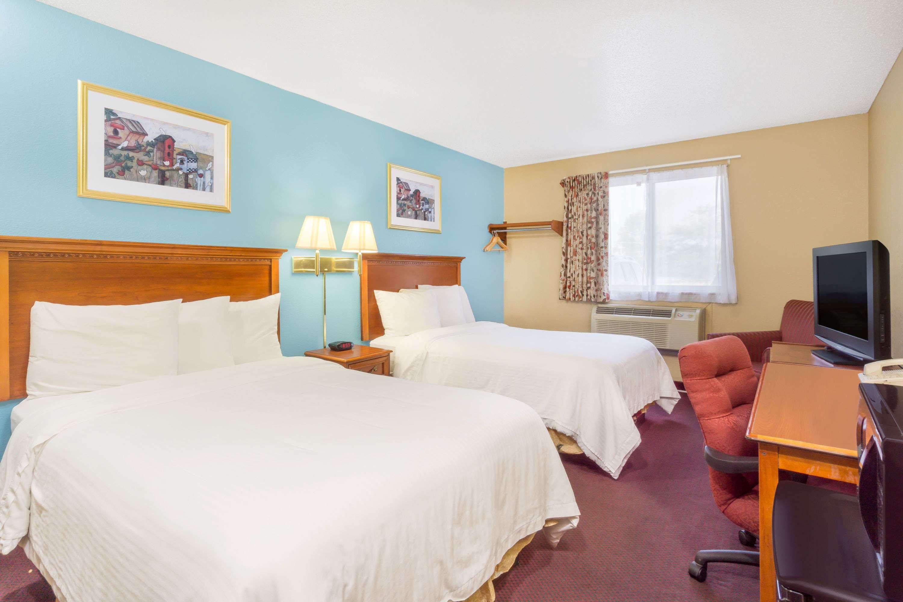 Baymont Inn and Suites Huber Heights/Dayton — photo 5