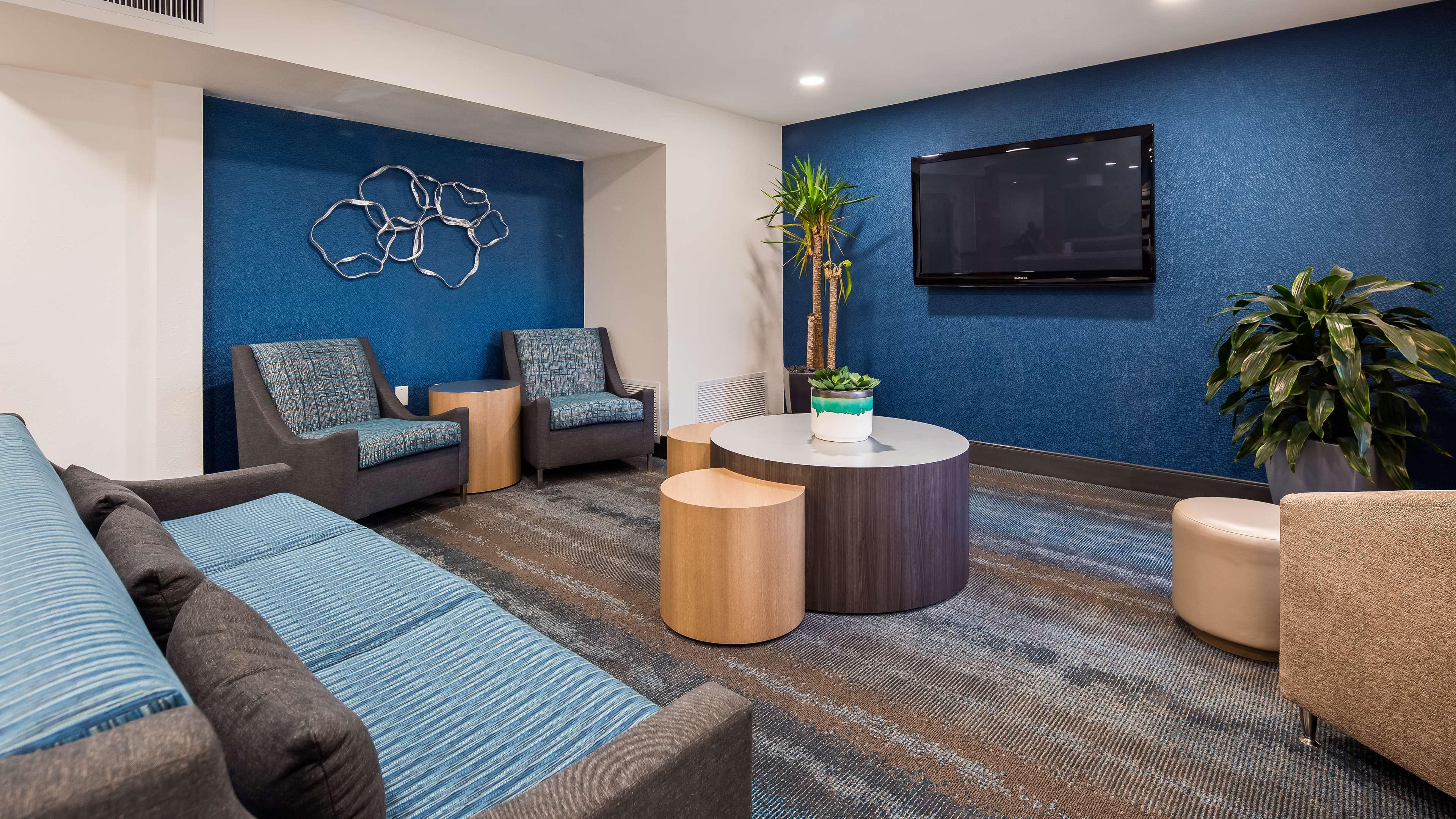 Best Western Plus Yuma Foothills Inn & Suites — photo 3
