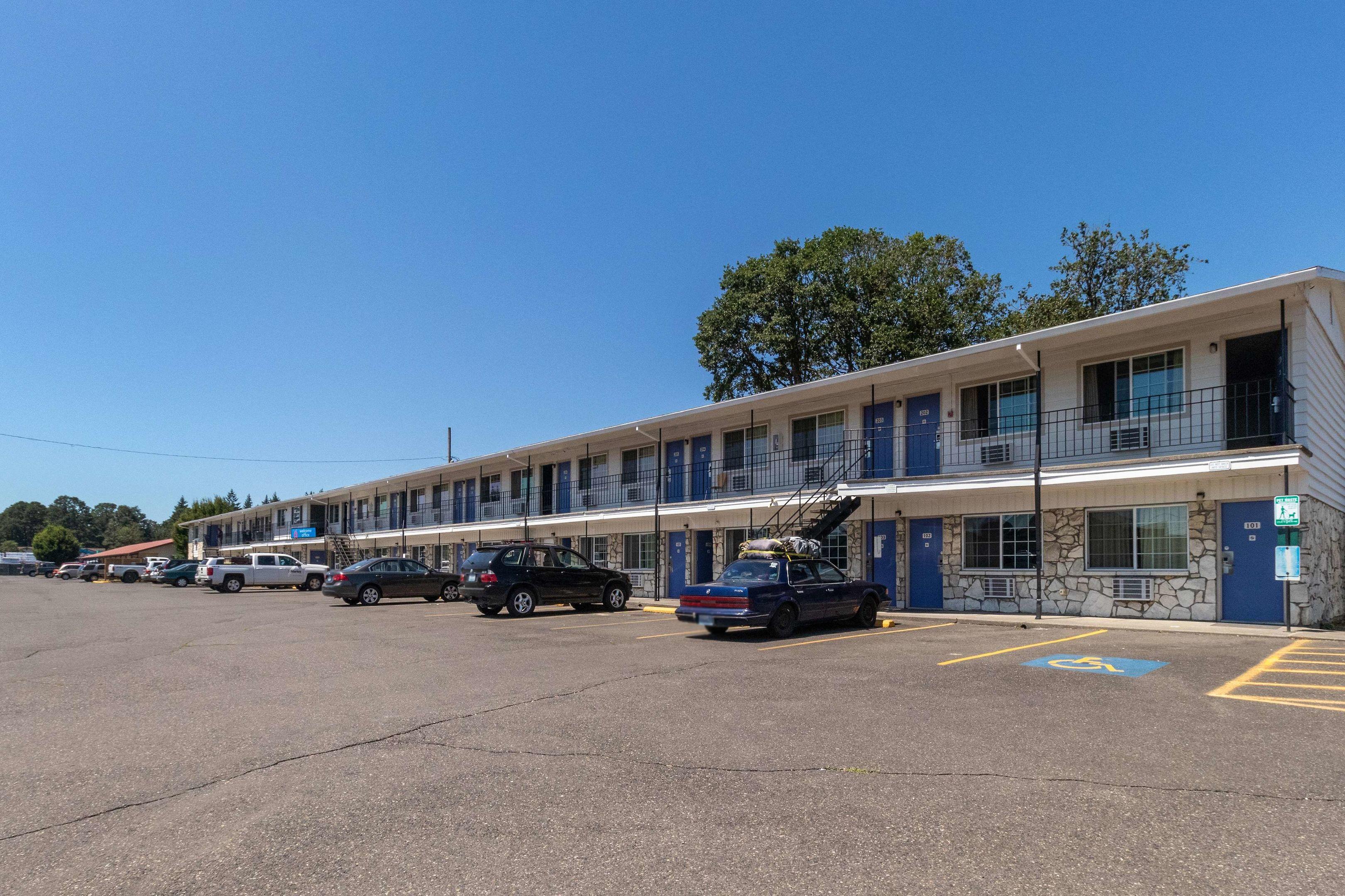 Motel 6 St. Helens, OR — photo 5
