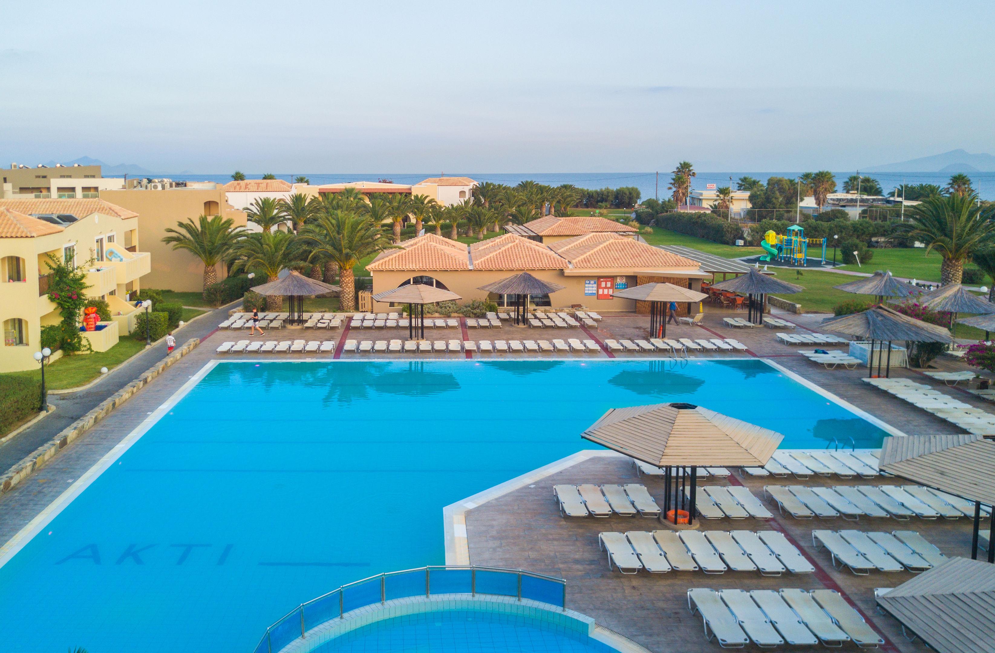 Akti Beach Club — photo 4