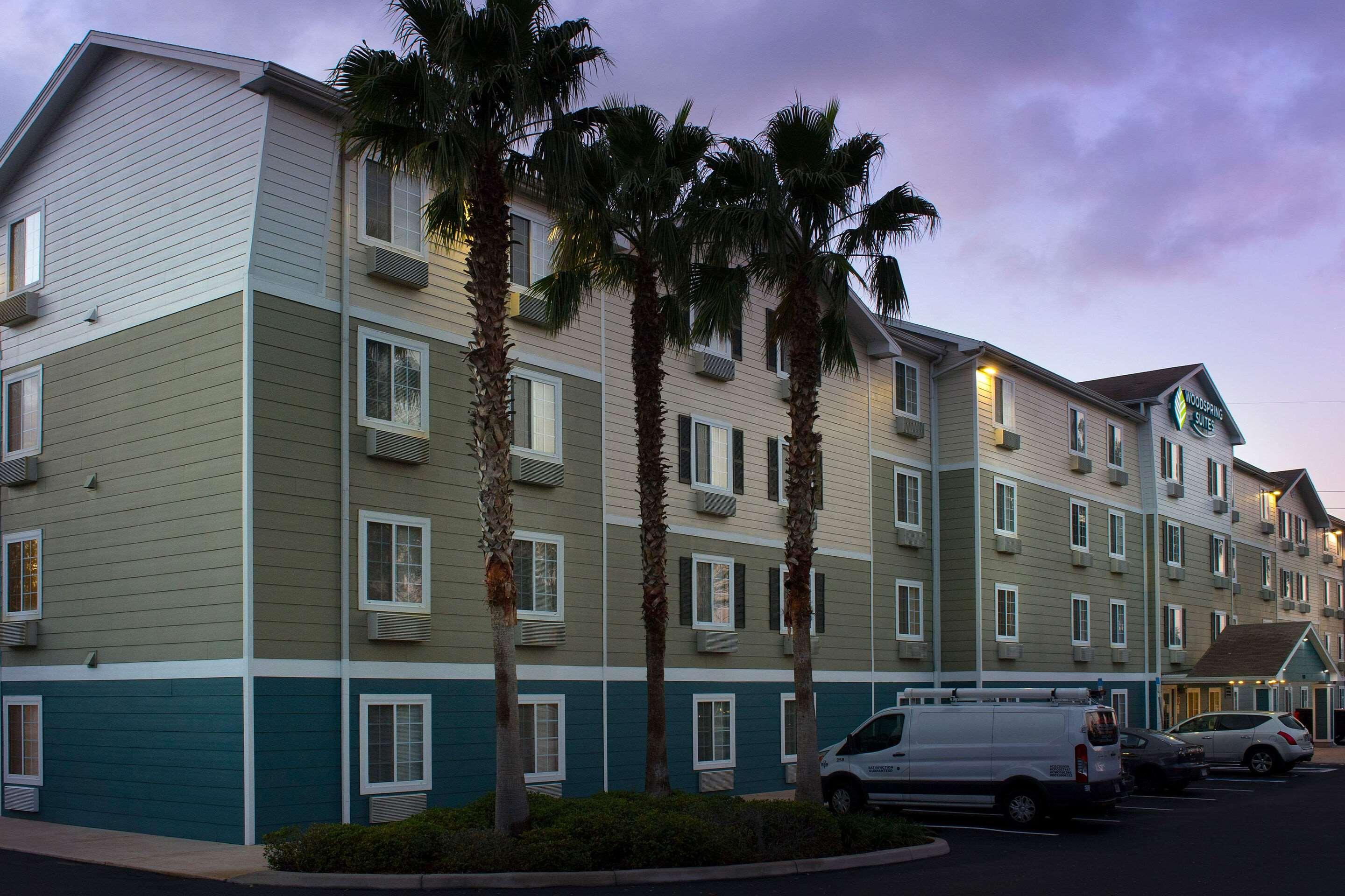 WoodSpring Suites Lakeland — photo 4