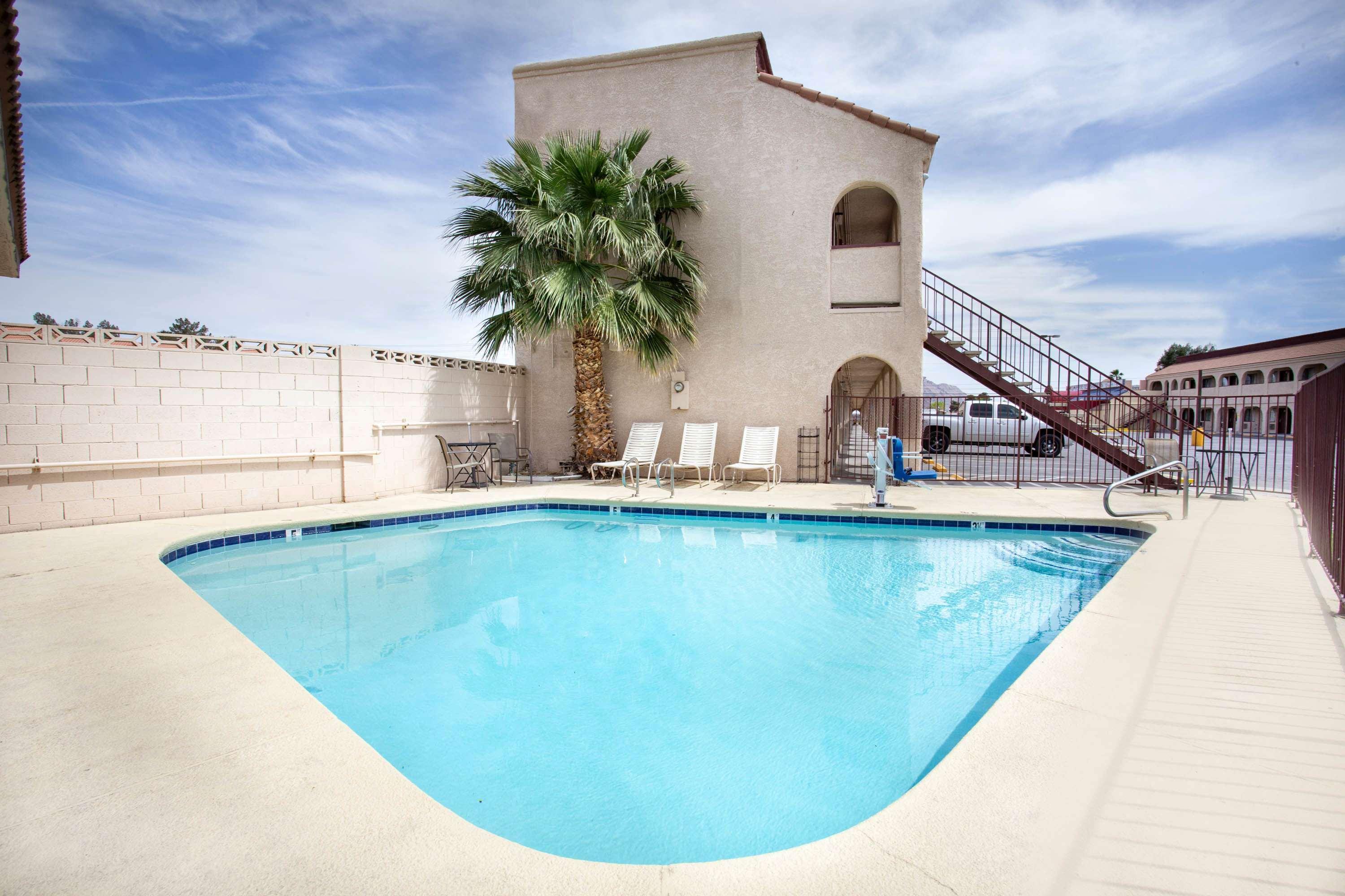 Super 8 by Wyndham Las Vegas Nellis AFB Area — photo 5