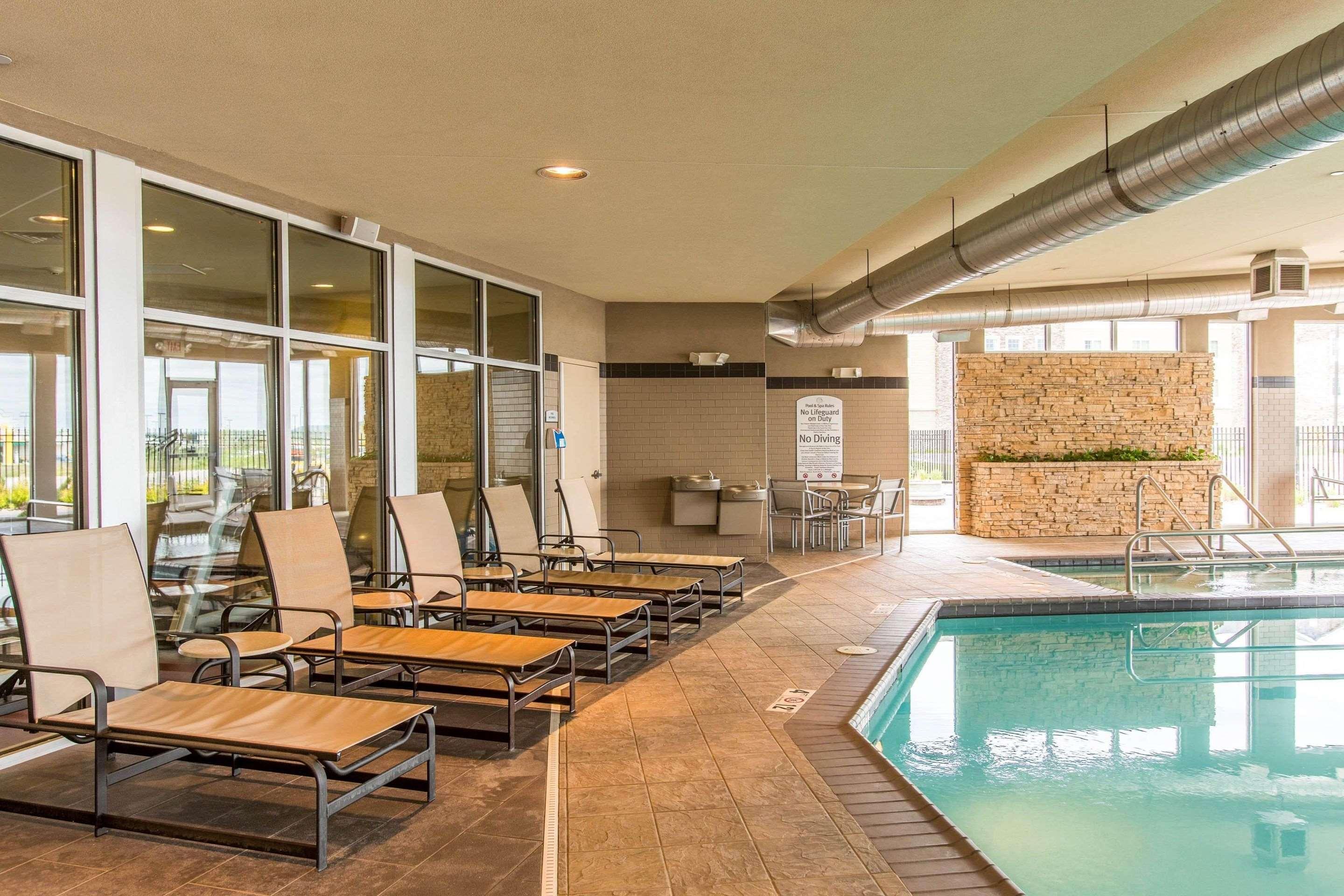 Cambria Hotel And Suites — photo 5