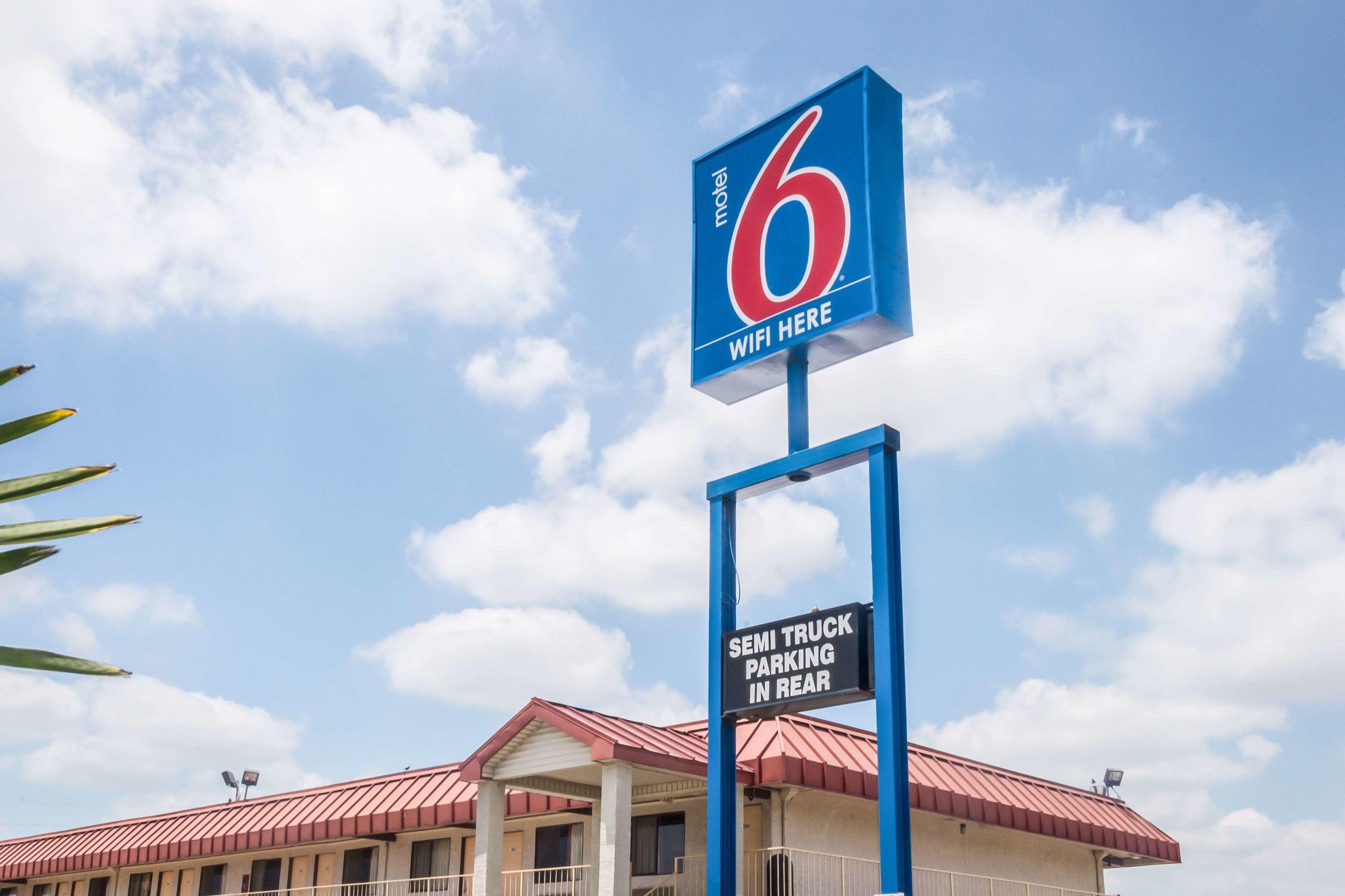 Motel 6 Mesquite — photo 5
