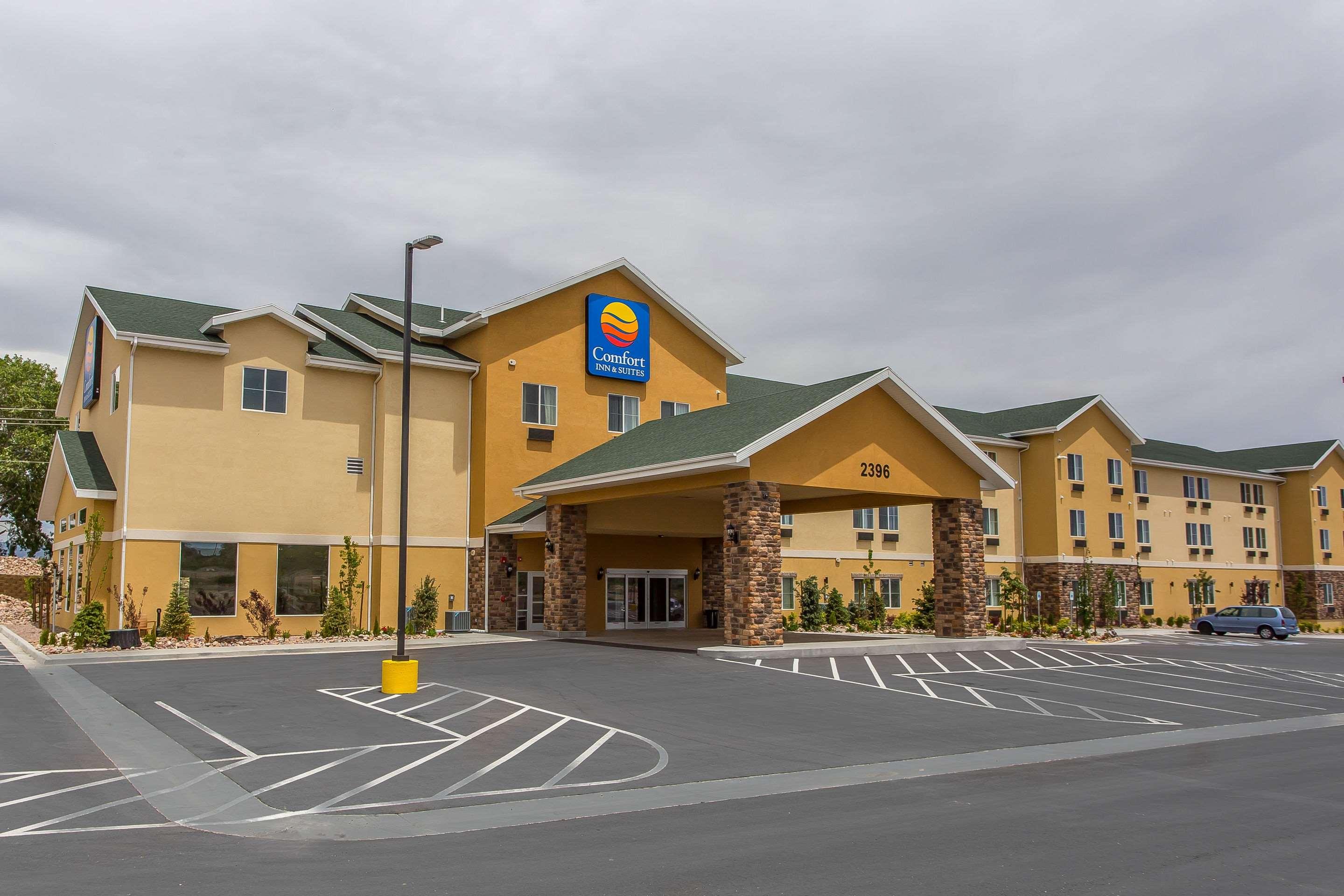 Comfort Inn & Suites — photo 4