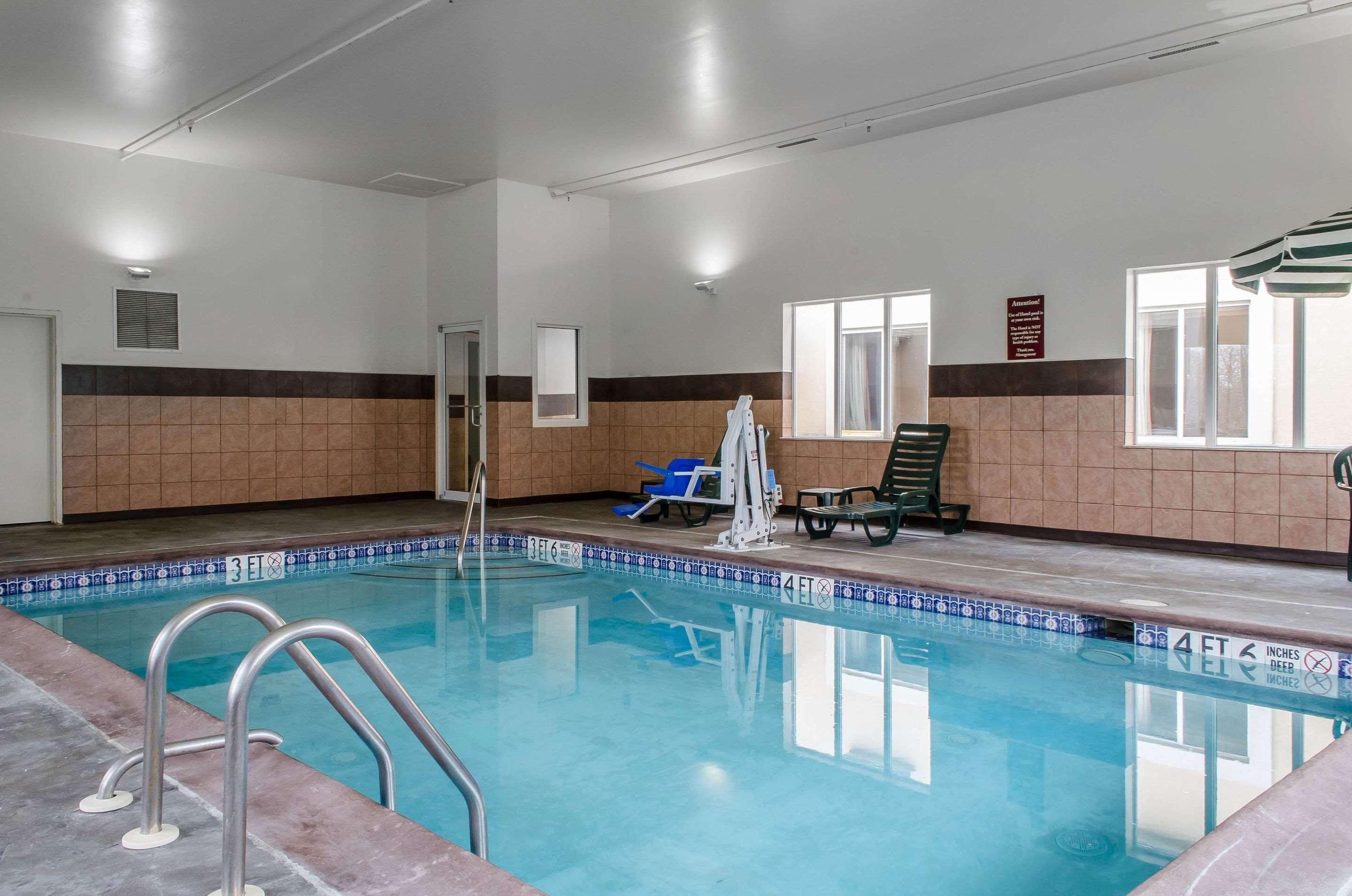 Sleep Inn & Suites — photo 4