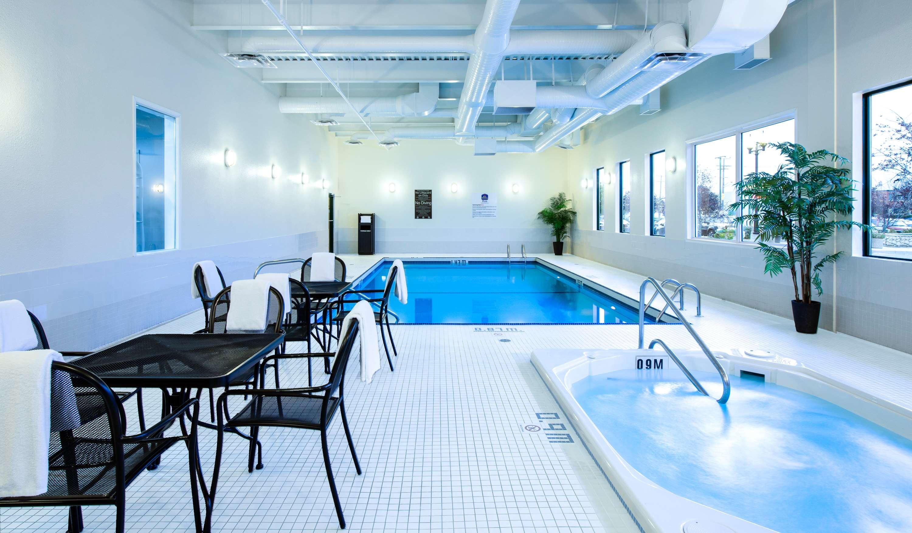 Best Western Plus Winnipeg Airport Hotel — photo 3