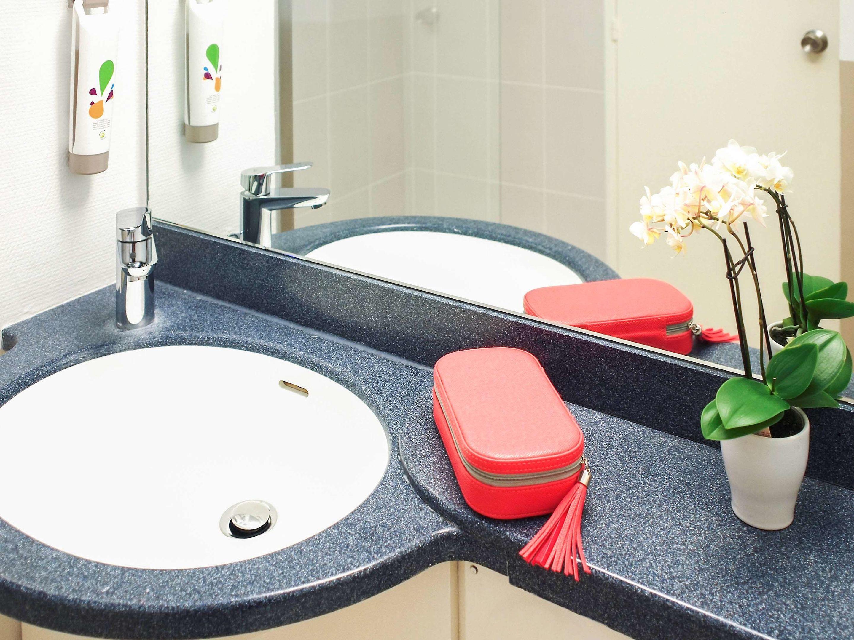 Ibis Styles Angers Centre Gare — photo 5