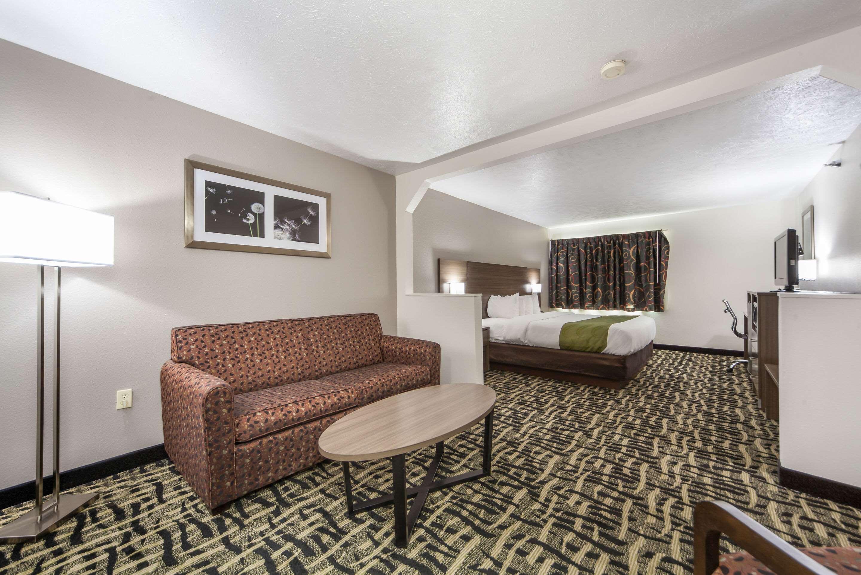 Quality Inn & Suites — photo 5