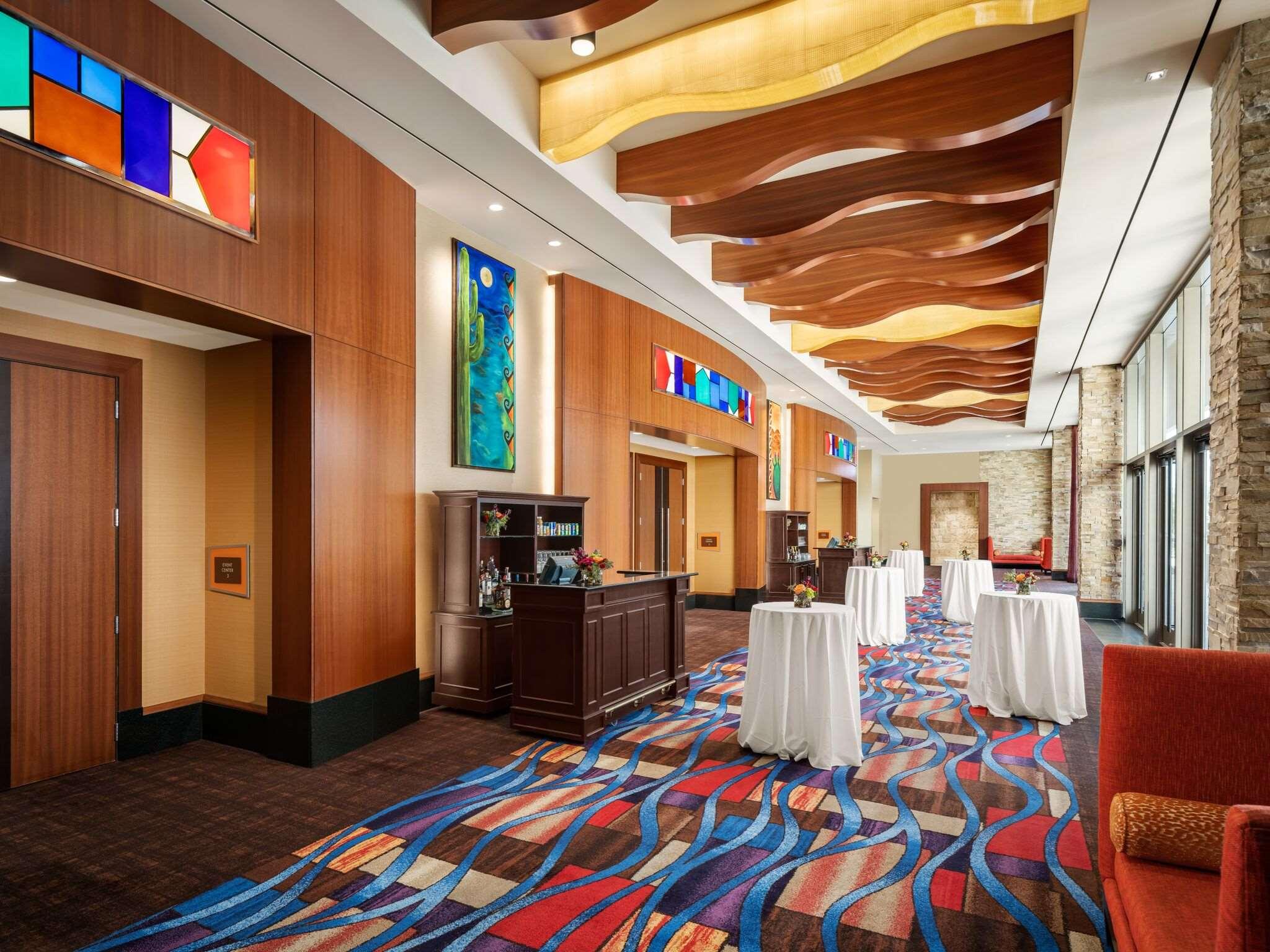 Vee Quiva Hotel And Casino — photo 5
