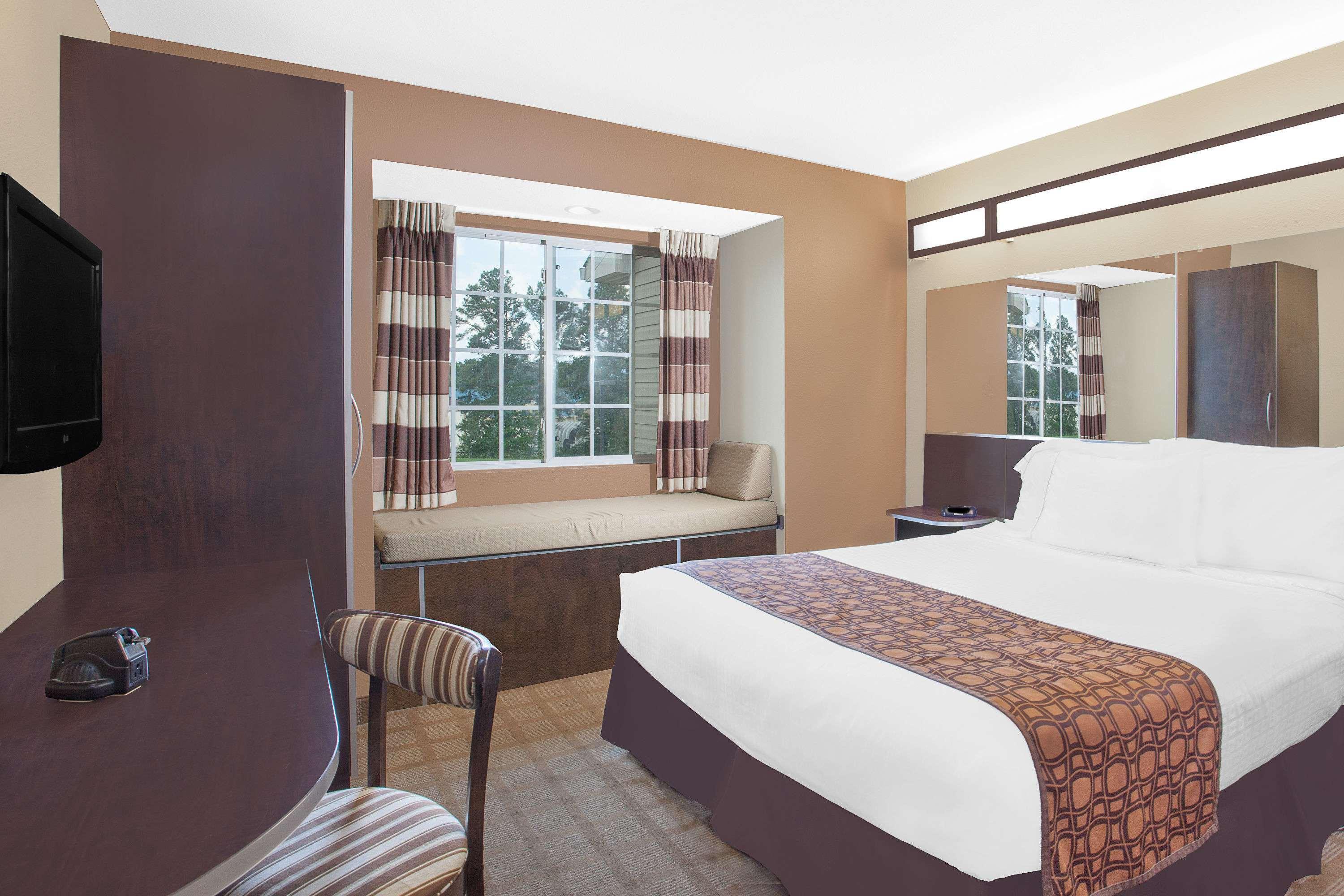 Microtel Inn & Suites by Wyndham Manchester — photo 4