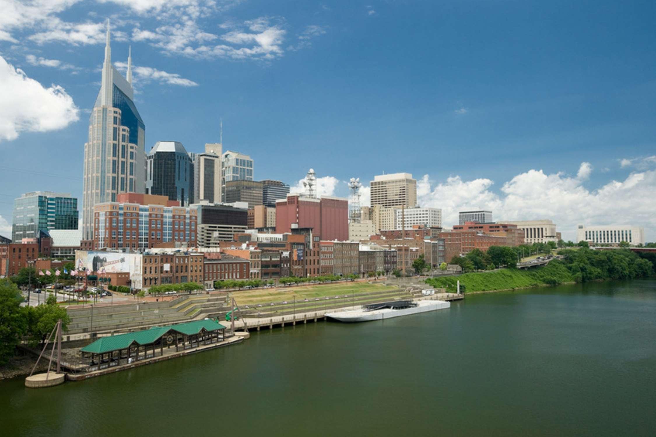 Embassy Suites Nashville at Vanderbilt — photo 5
