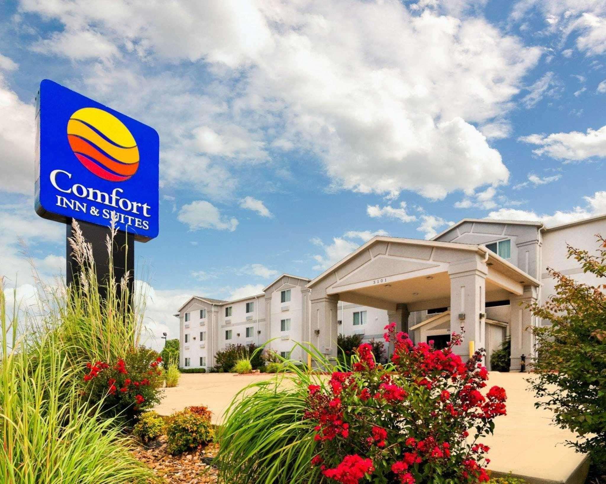 Comfort Inn & Suites Ponca City Near Marland Mansion — photo 3