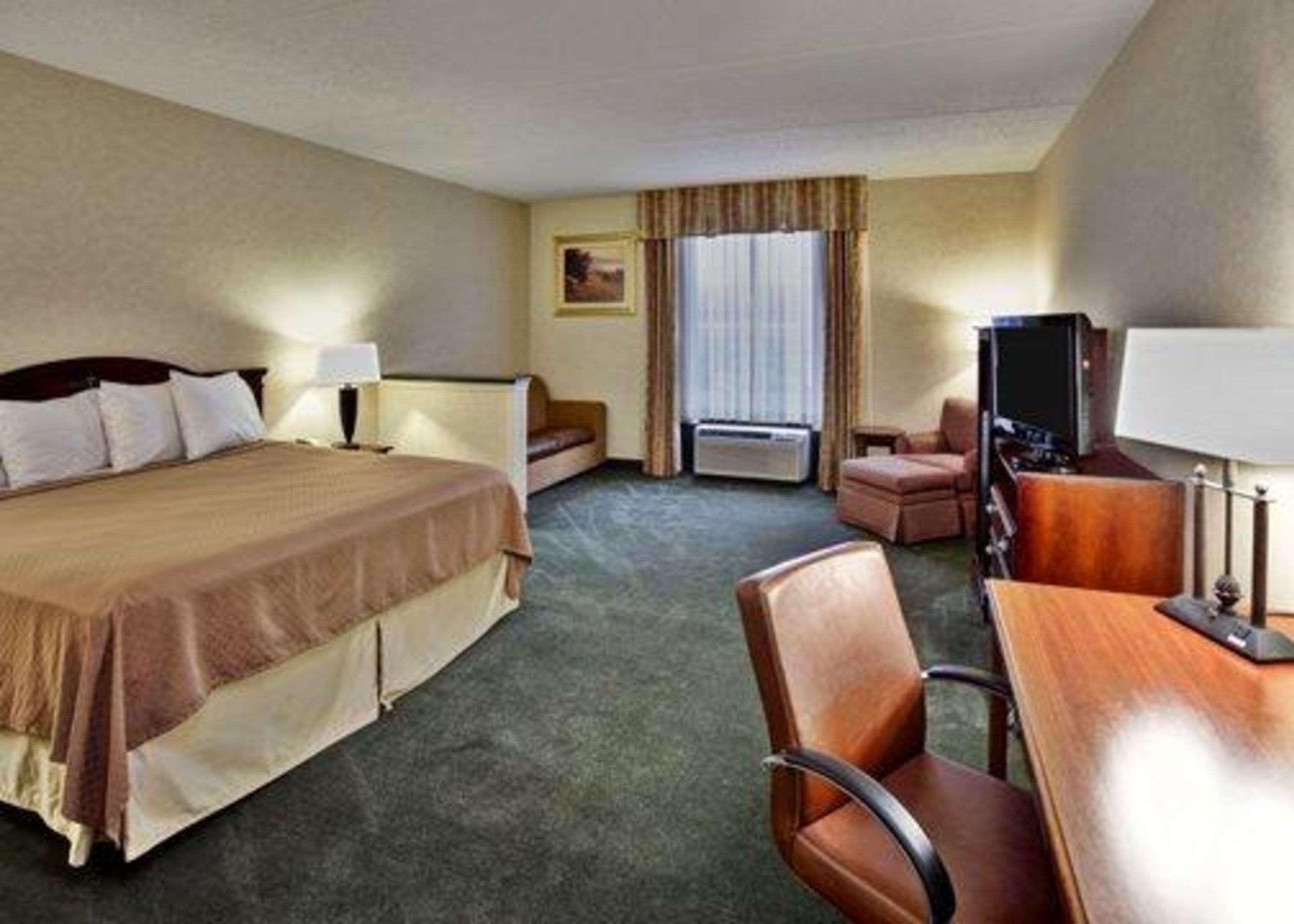 Quality Inn & Suites — photo 5