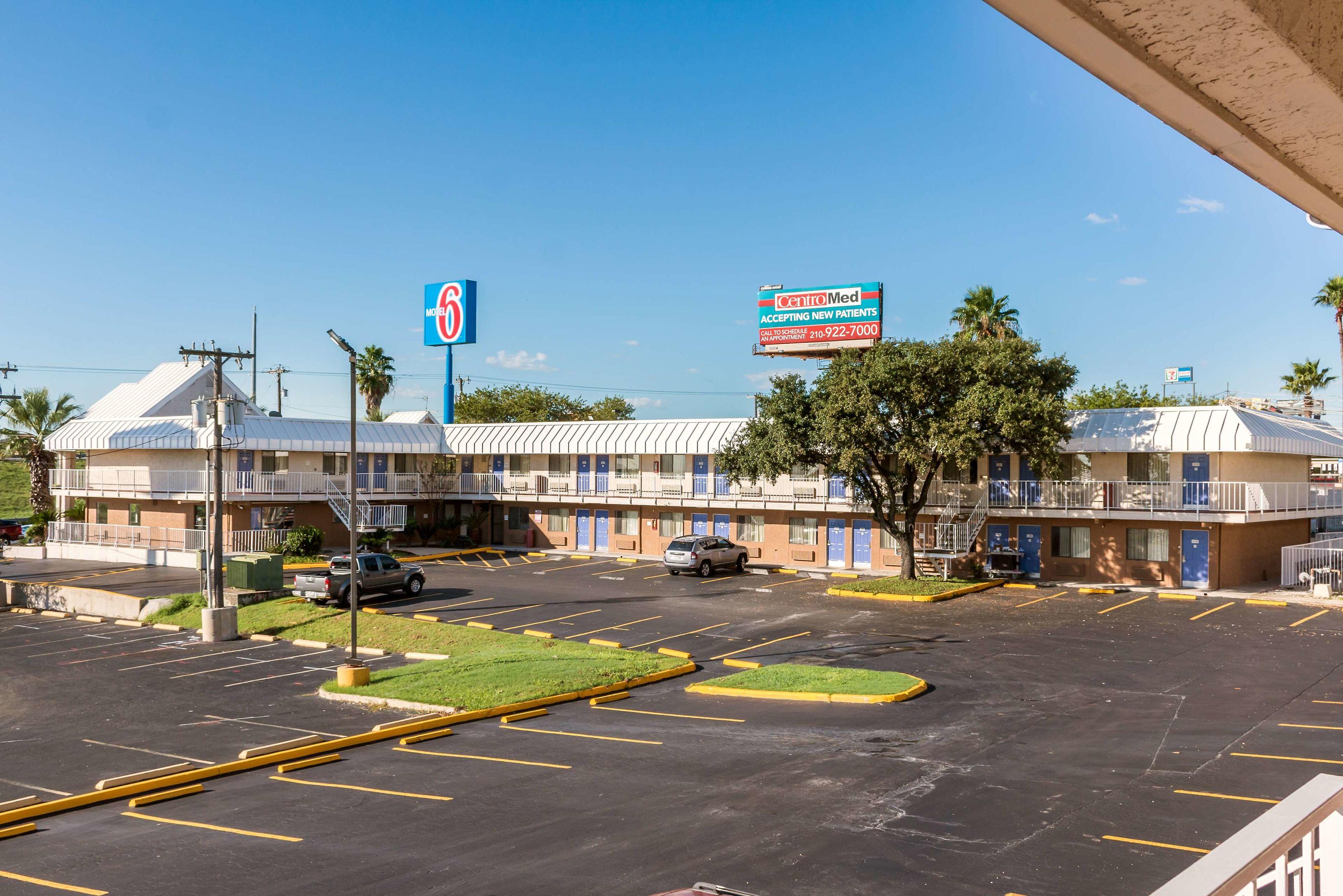 Motel 6 San Antonio TX Near Lackland AFB — photo 4