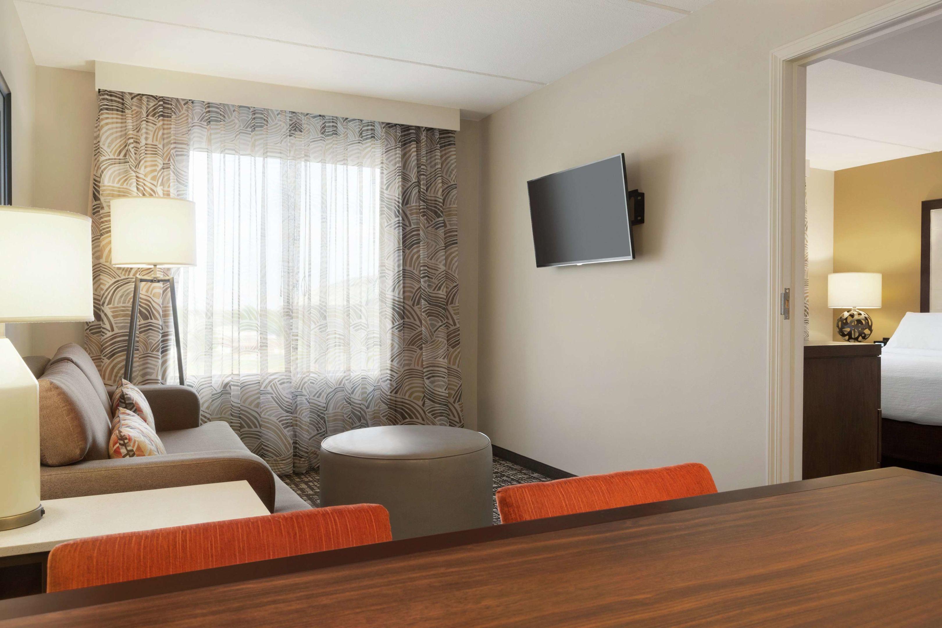 Embassy Suites Oklahoma City Downtown Medical Center — photo 5