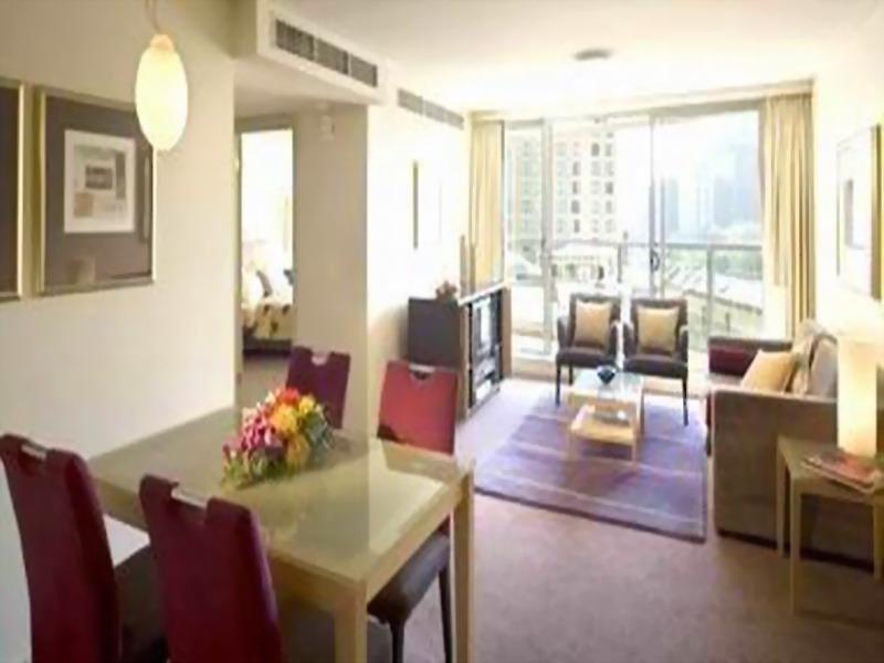 Quay West Suites Melbourne — photo 5