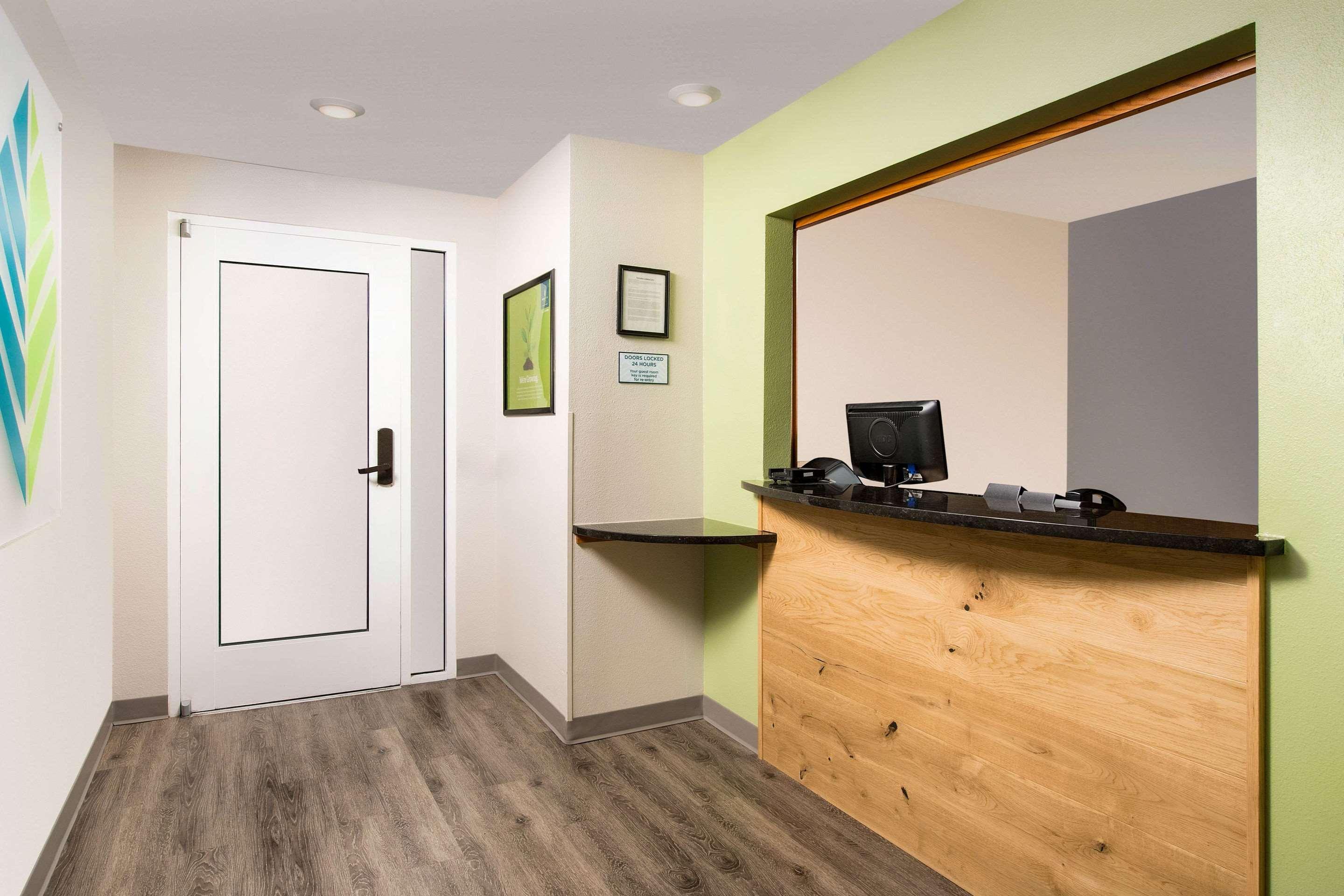 WoodSpring Suites Omaha — photo 5