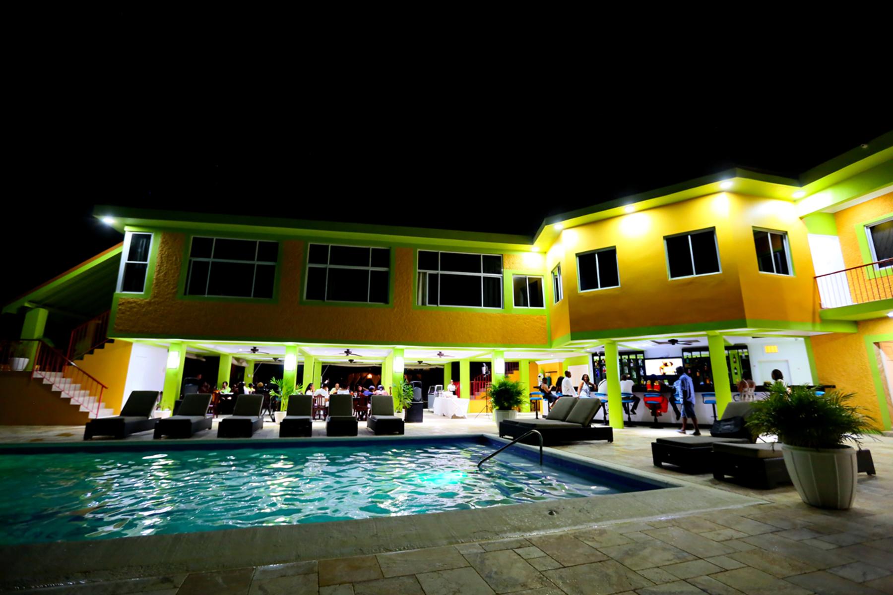 The Oasis Resort — photo 3