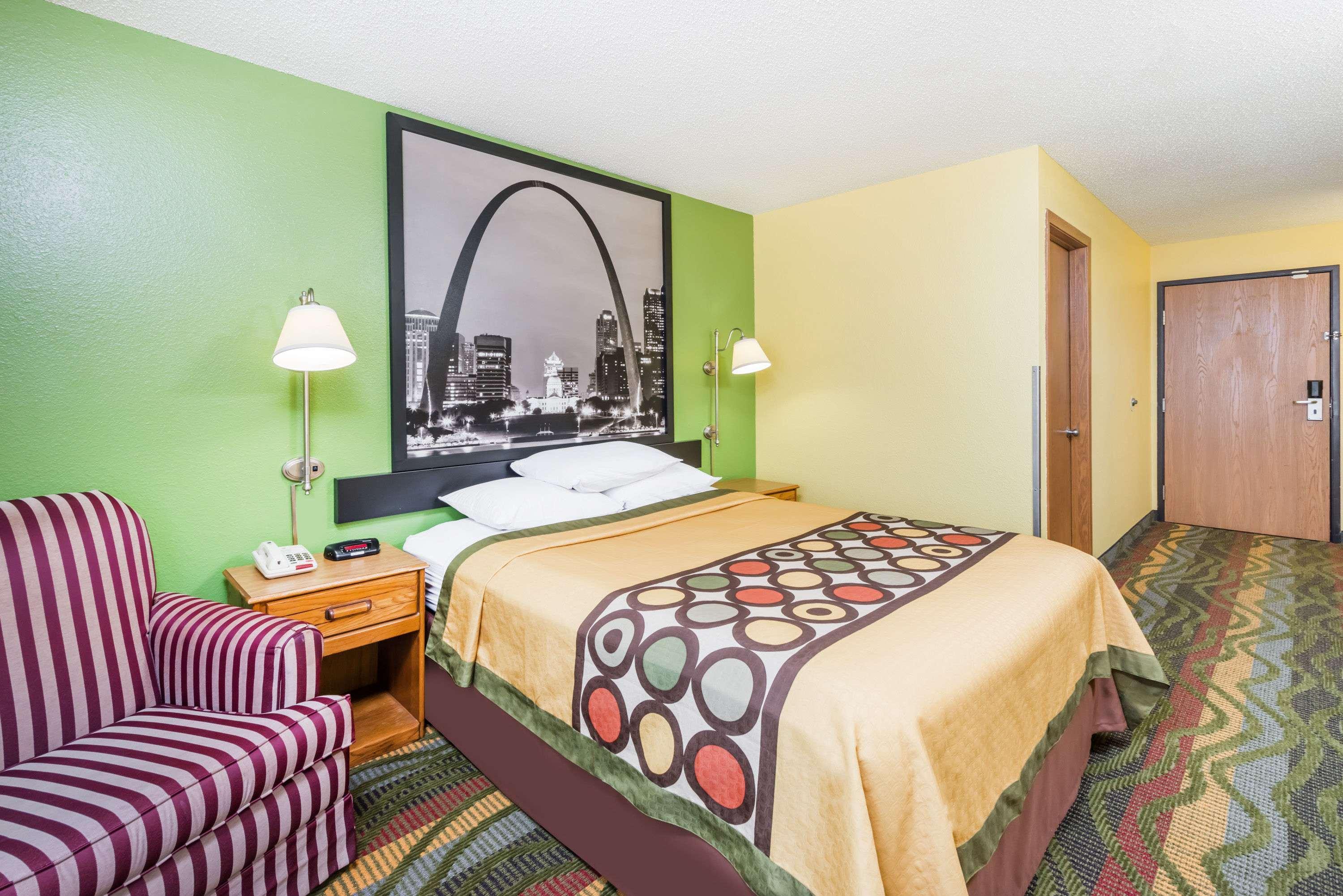 Super 8 by Wyndham Jacksonville — photo 4