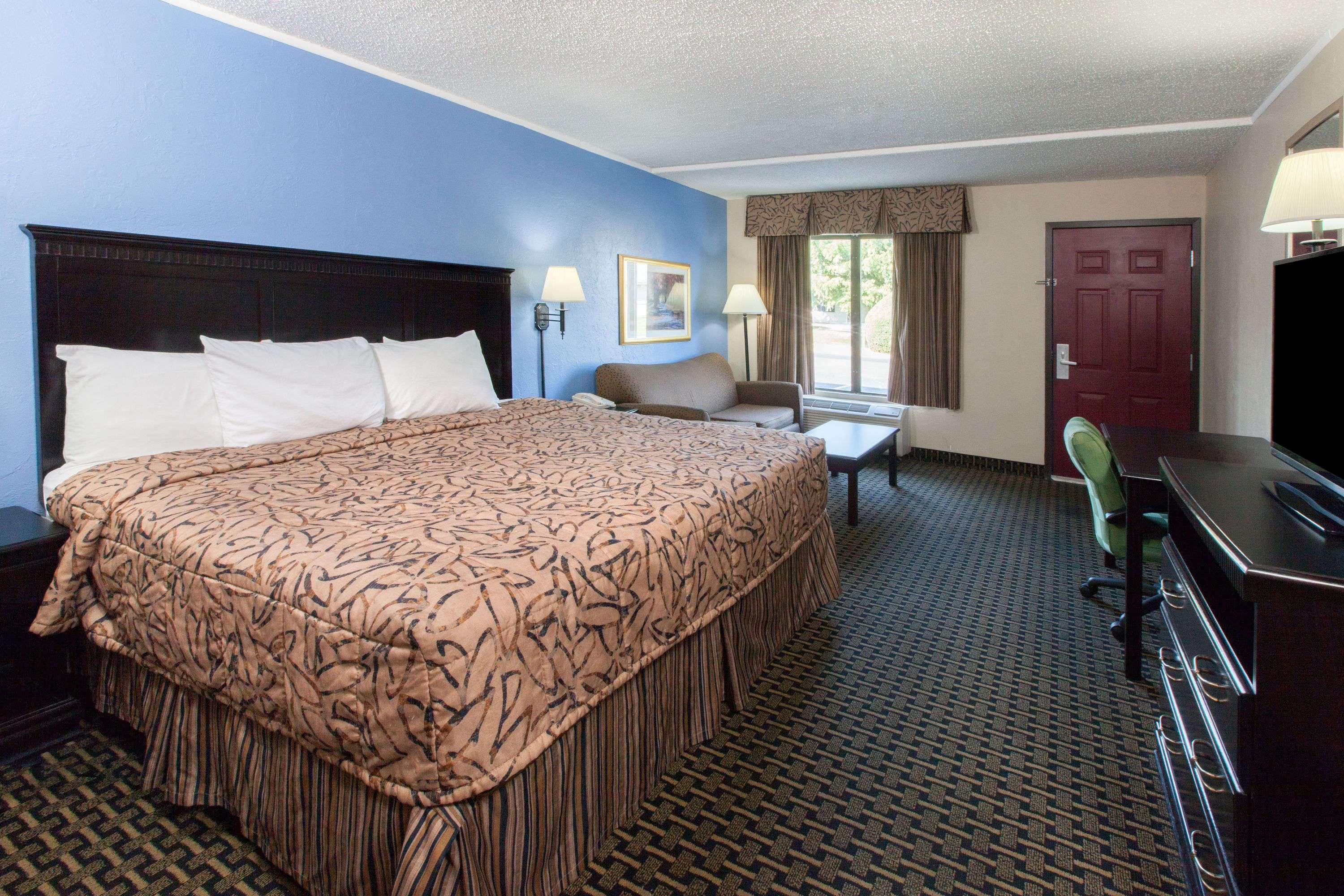 Days Inn Norman — photo 5