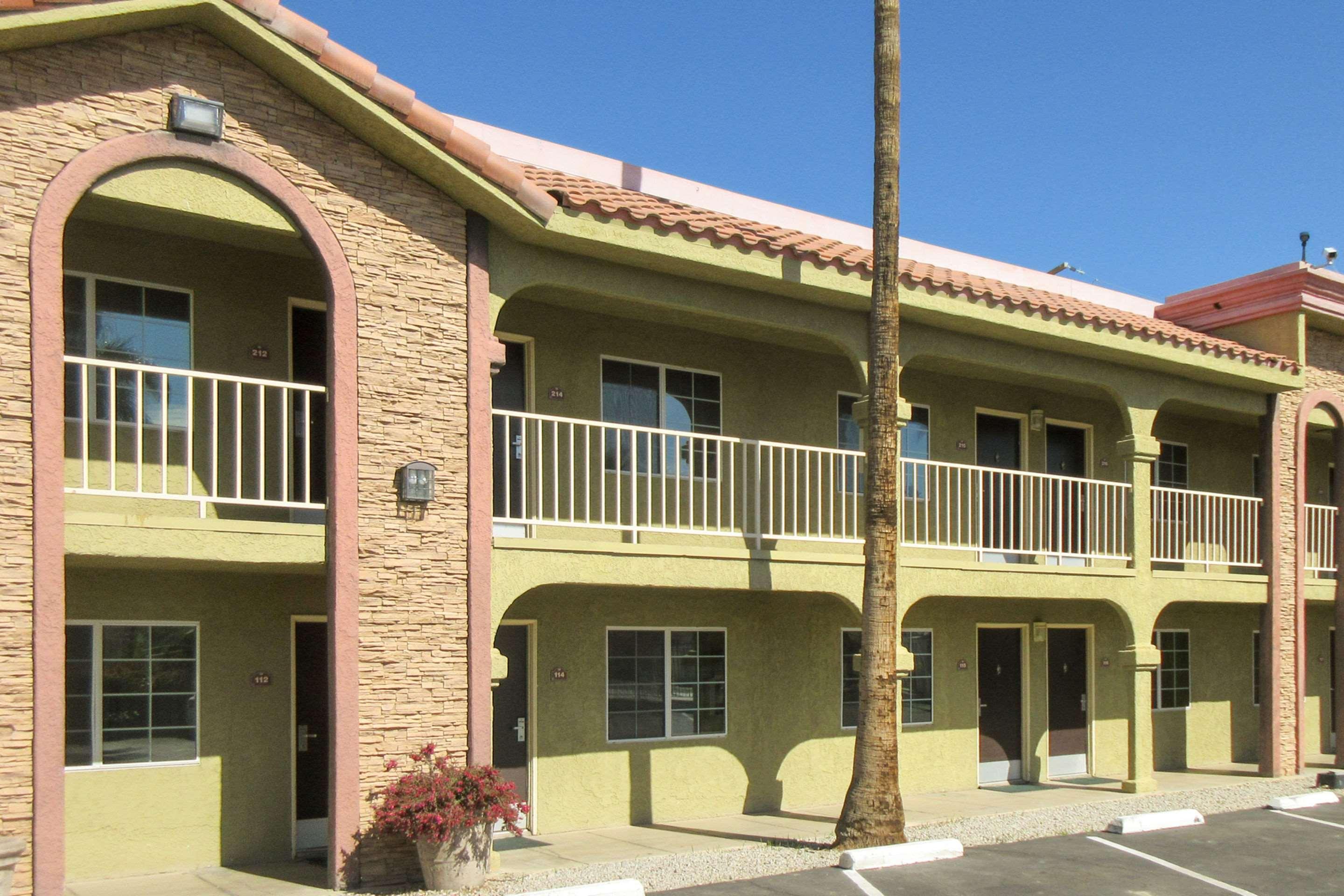 Econo Lodge Blythe — photo 4