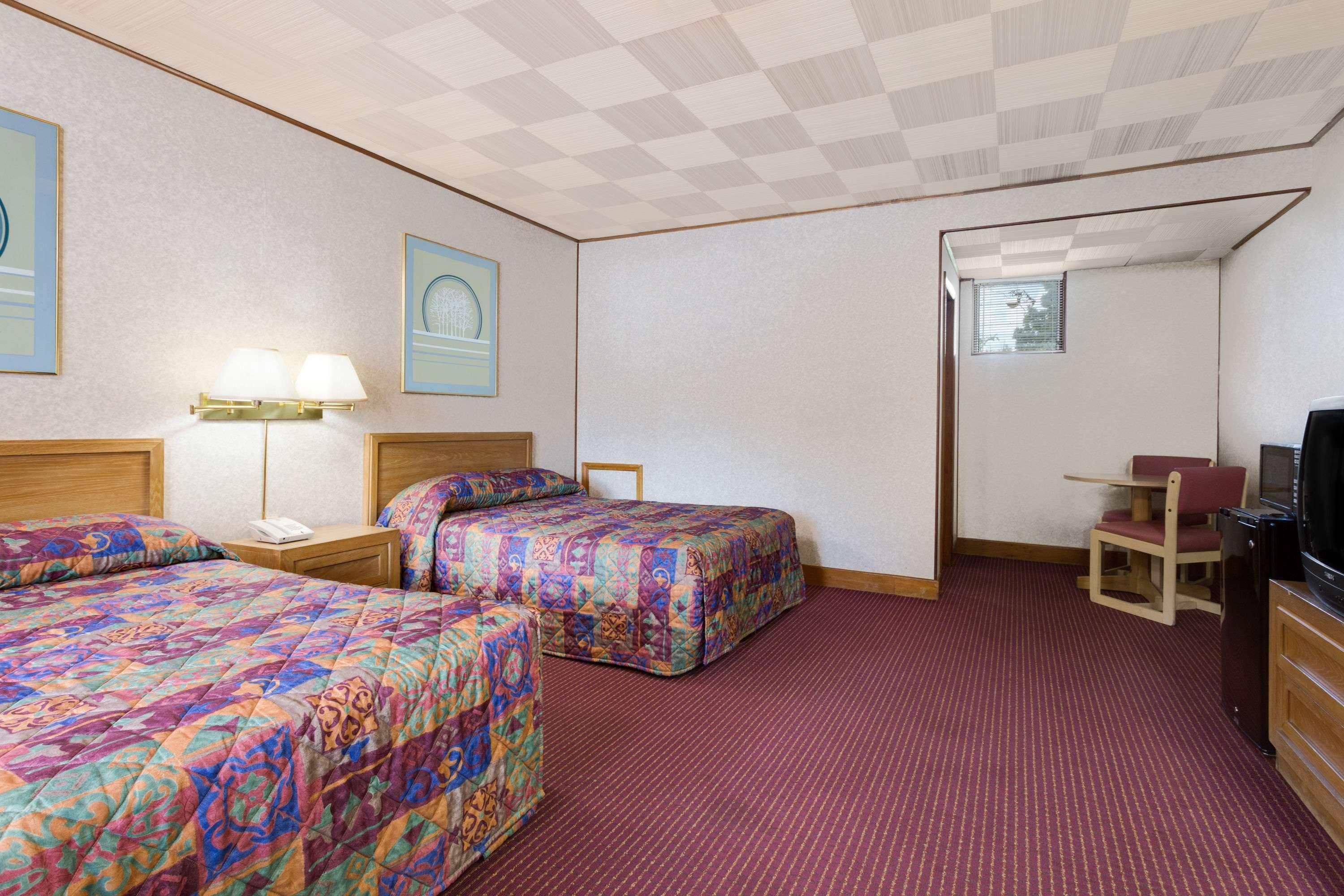 Knights Inn Galax — photo 4
