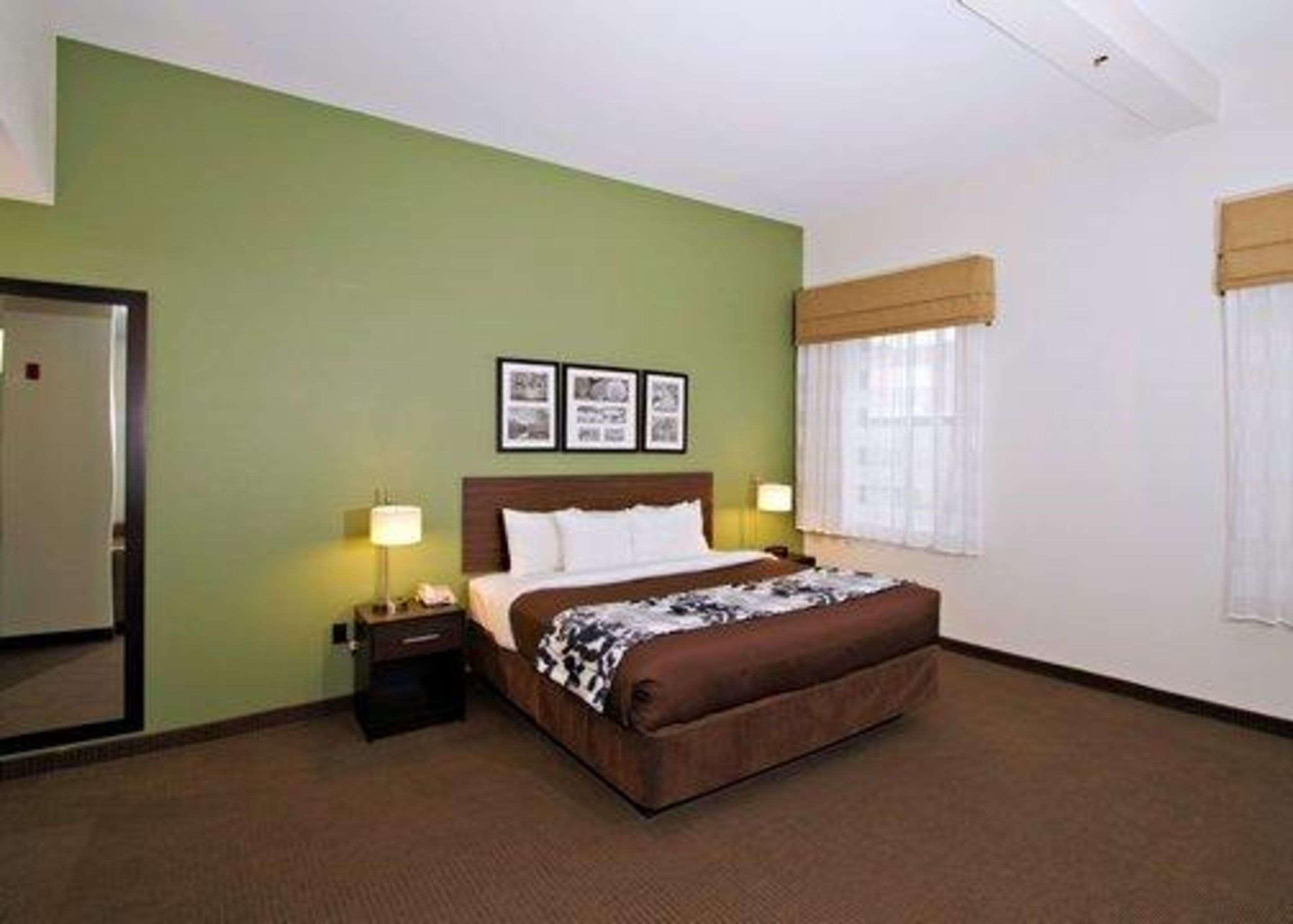 Sleep Inn & Suites Downtown Inner Harbor — photo 5